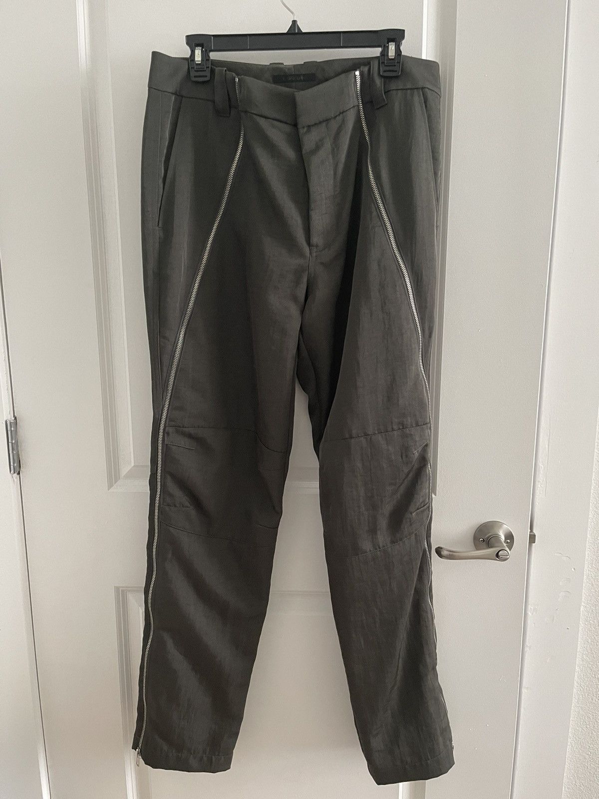 Helmut Lang Helmut Lang Zipper Pants Size US 34 / EU 50 - 1 Thumbnail