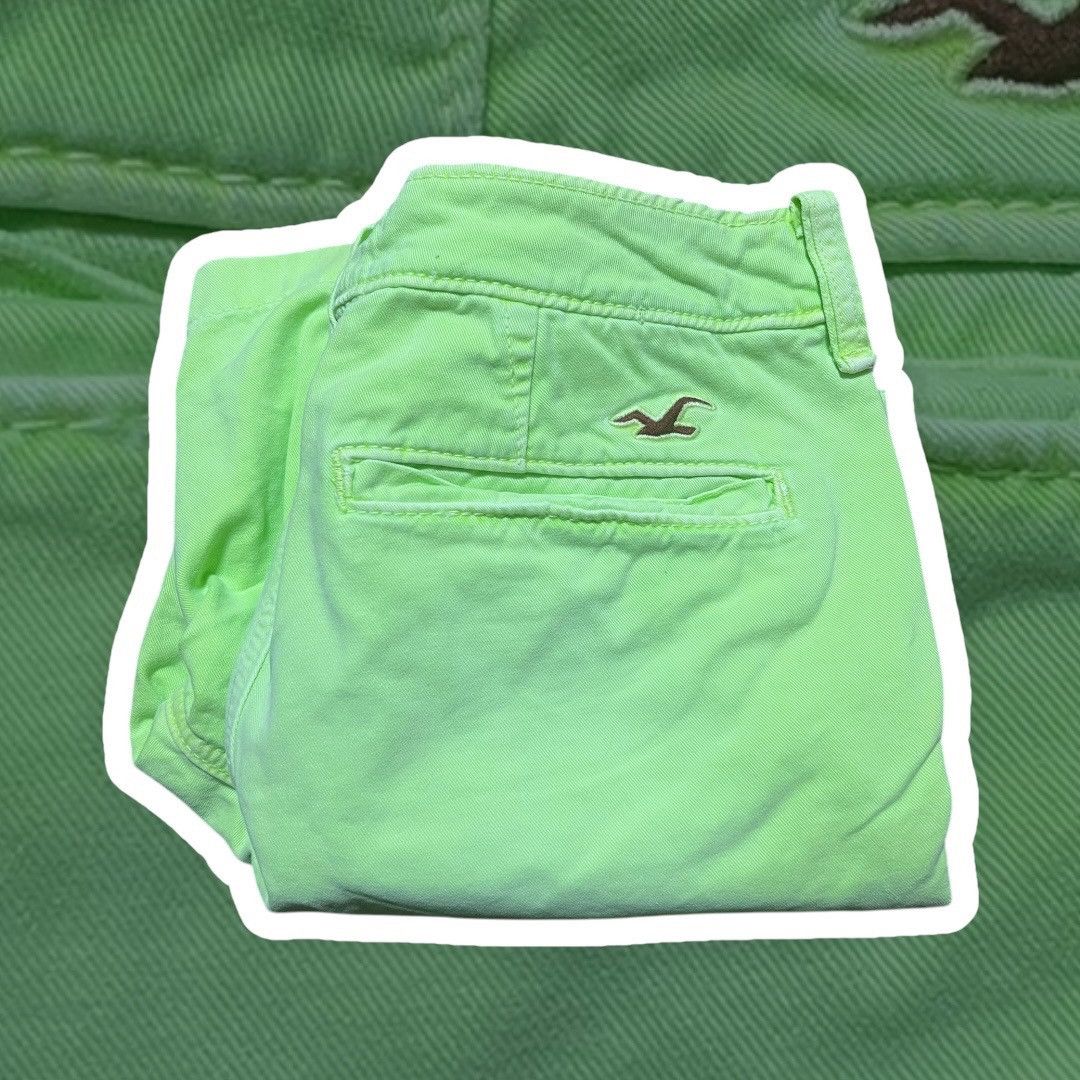 Hollister Hollister Men’s Neon Green Flat Front Shorts – Size 30 (NWT) Size US 30 / EU 46 - 2 Thumbnail