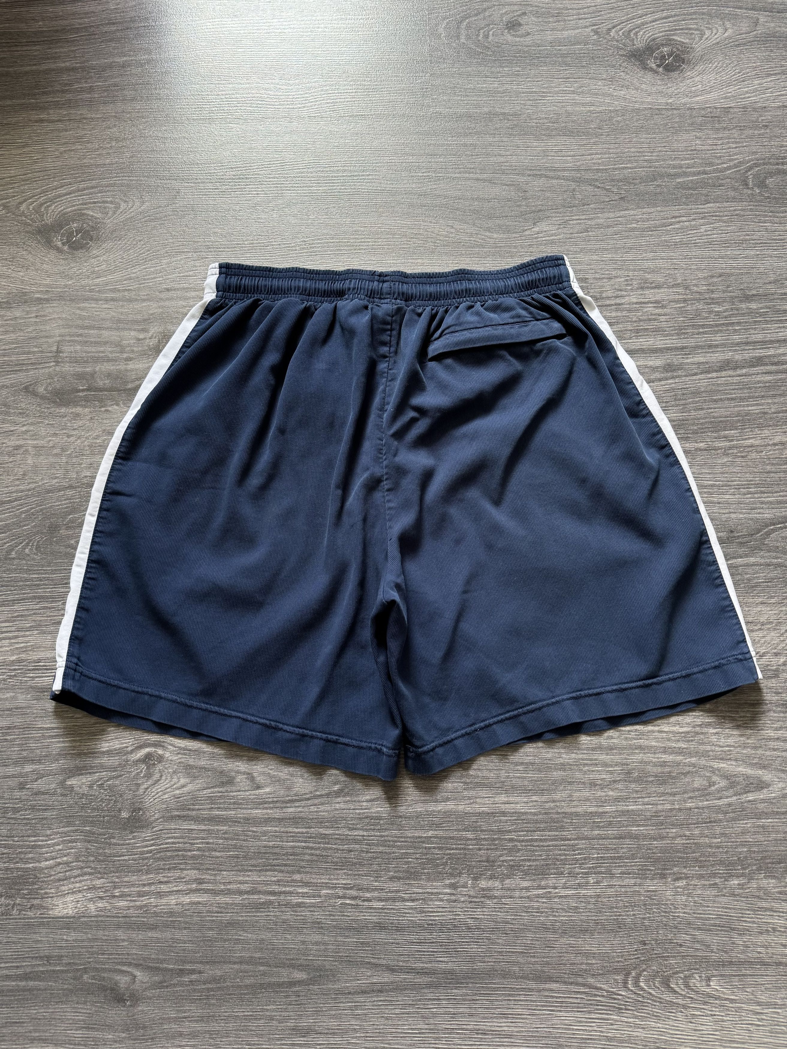 Nike Vintage Nike Court Dri-Fit Shorts Size US 32 / EU 48 - 2 Thumbnail