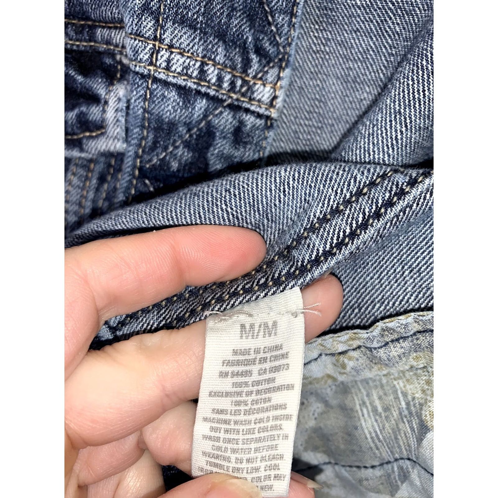 Vintage VINTAGE American Eagle Jacket Womens Teens Medium Distressed Denim Blue 9108 - denim jacket for teens, American Eagle, casual, girls? Size M / US 6-8 / IT 42-44 - 2 Thumbnail