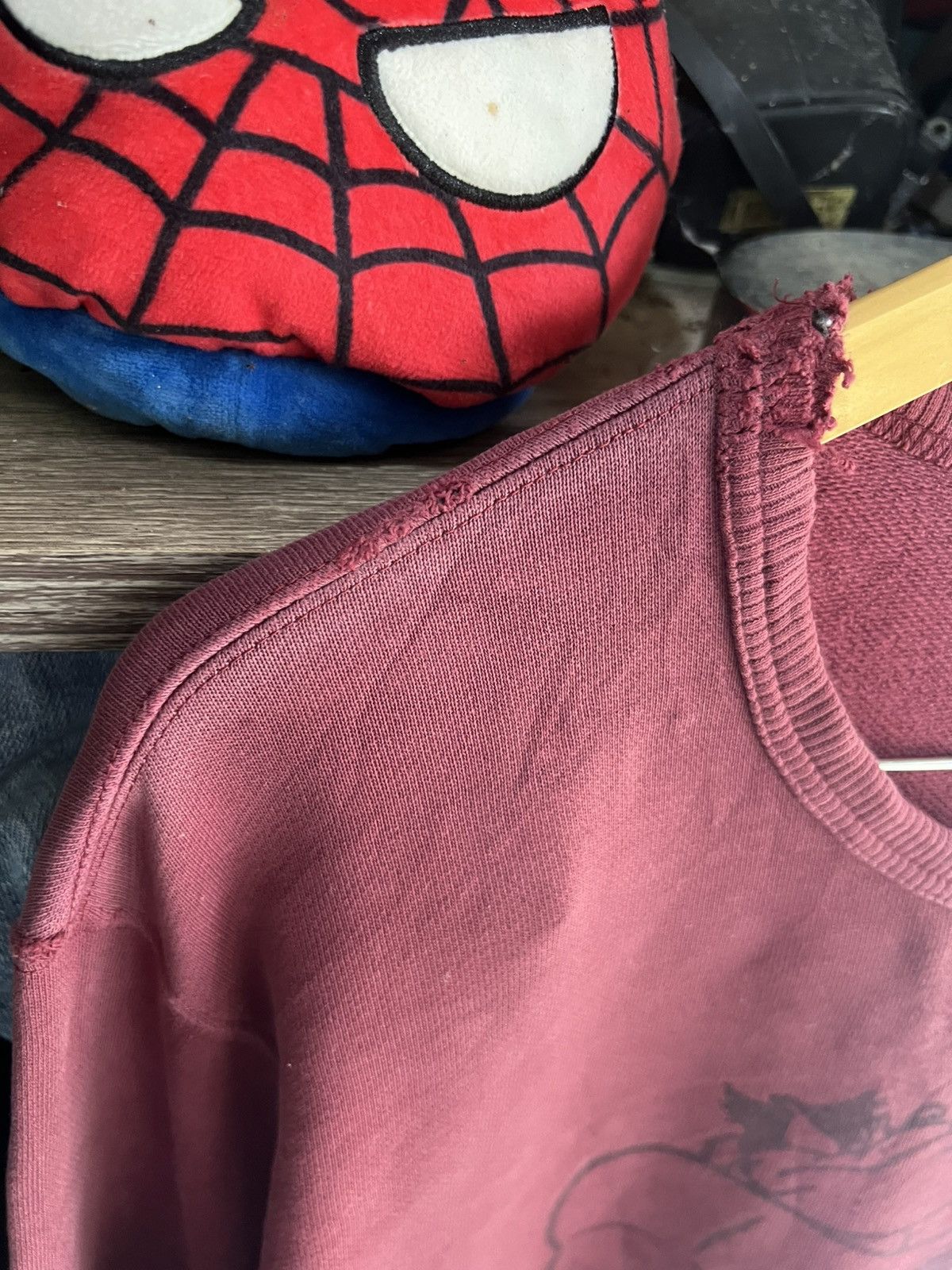 Disney 🔥Distressed Uniqlo x Disney Crewneck Sweatshirt Size US M / EU 48-50 / 2 - 6 Thumbnail