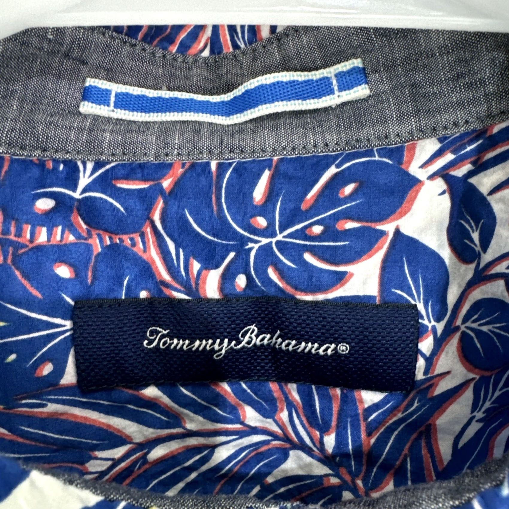 Tommy Bahama Tommy Bahama Mens L Blue Floral Print Button Down Short Sleeve Hawaiian Shirt - Regular Fit Size US L / EU 52-54 / 3 - 2 Thumbnail