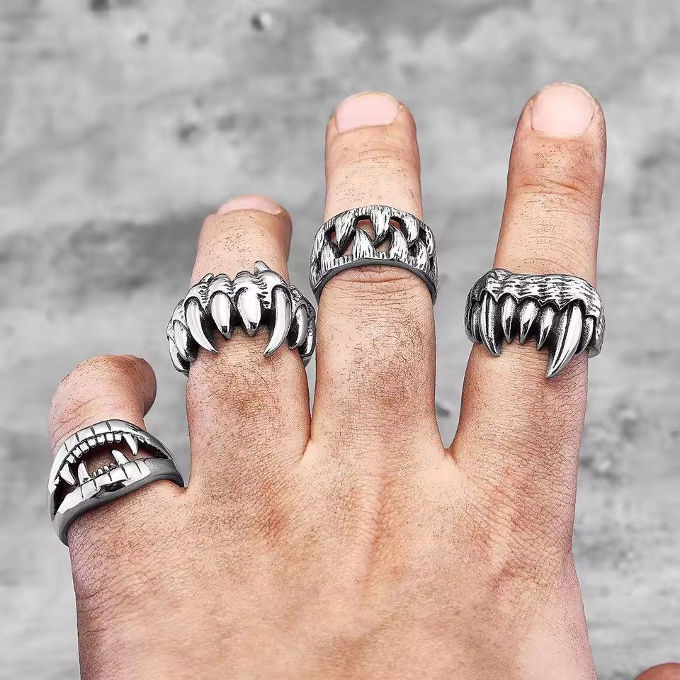 Jewelry Gothic Stainless Steel Set Of 4 Rings Teeth Punk Size ONE SIZE - 1 Thumbnail