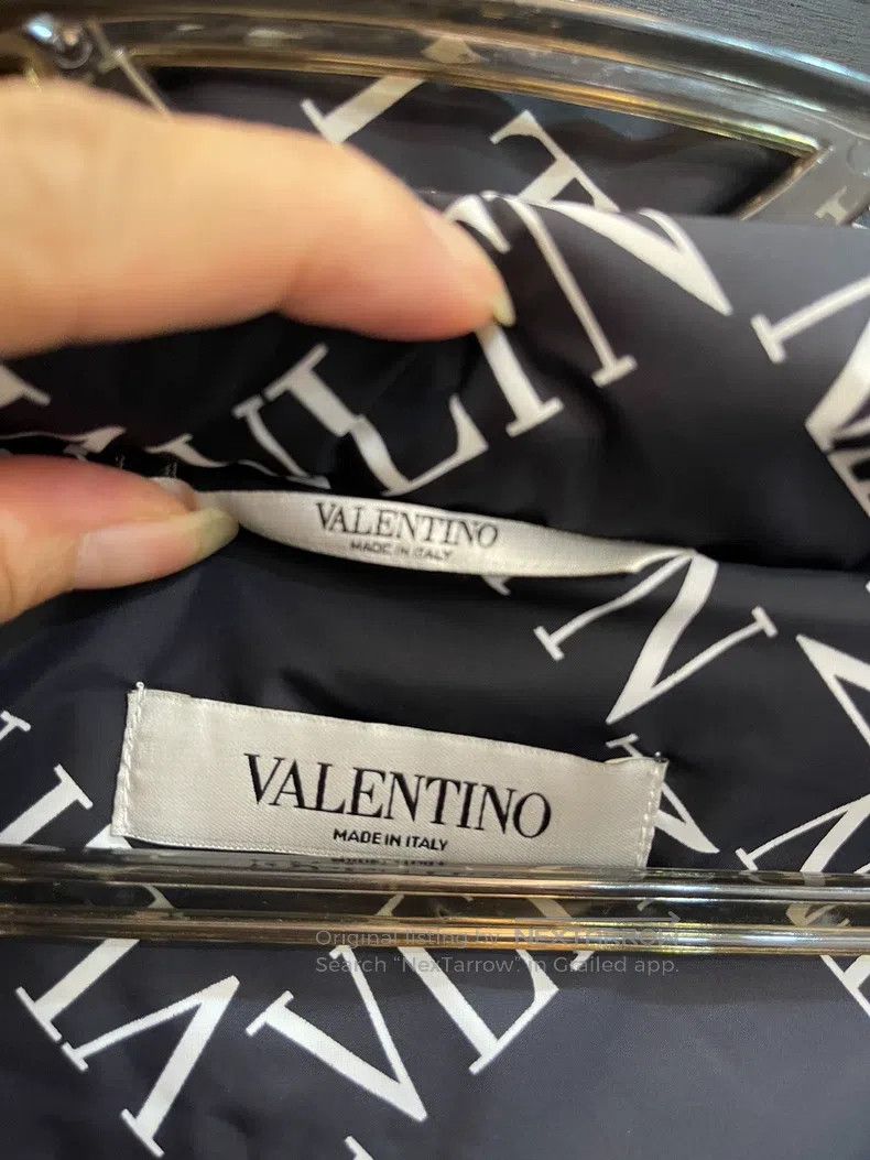 Valentino Valentino Men's knitted casual sports cotton clothes horse Size US M / EU 48-50 / 2 - 5 Thumbnail