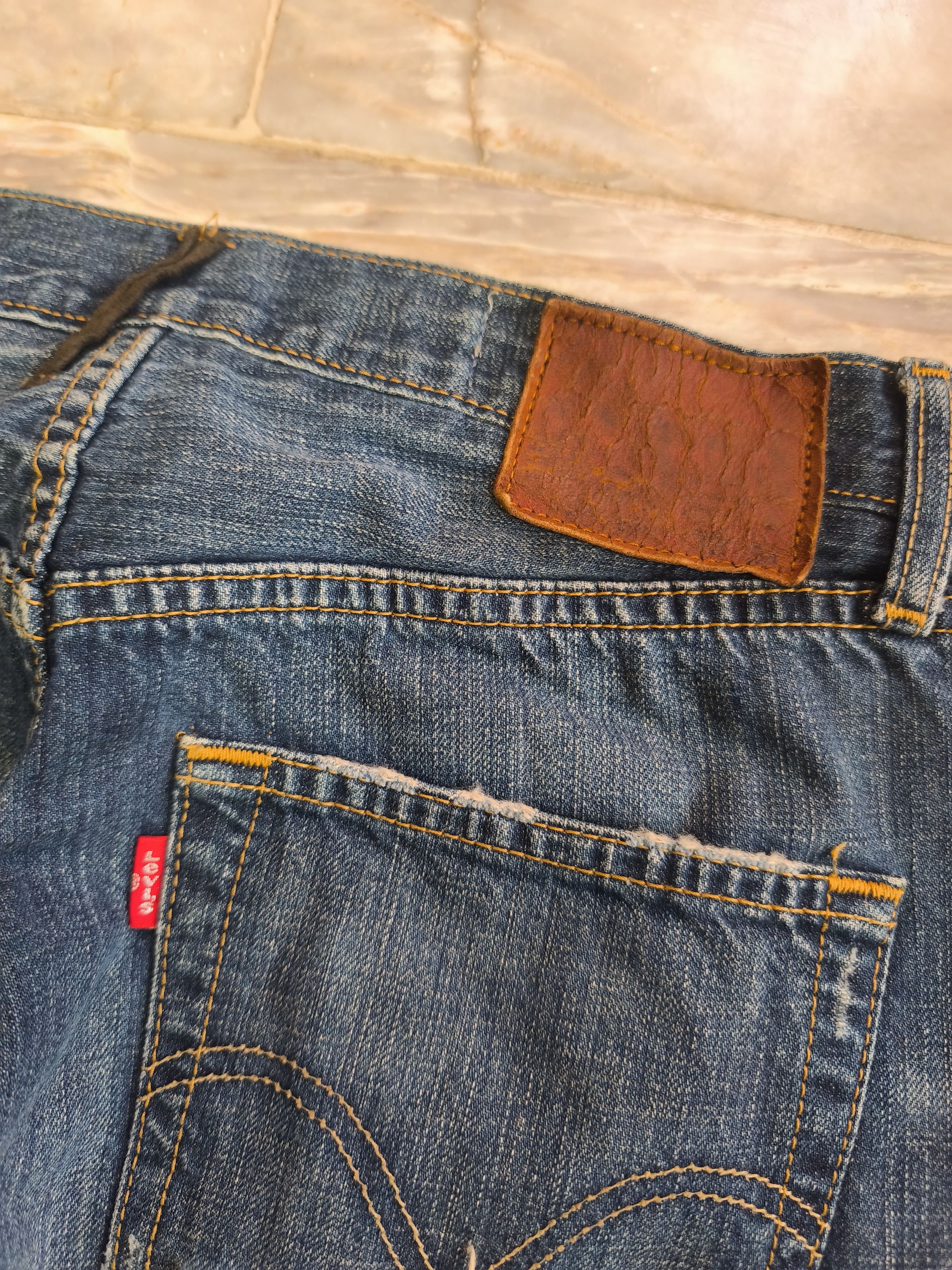 Levi's Vintage Clothing 2005 Limited Edition Levi’s 501 XX Size US 30 / EU 46 - 8 Thumbnail