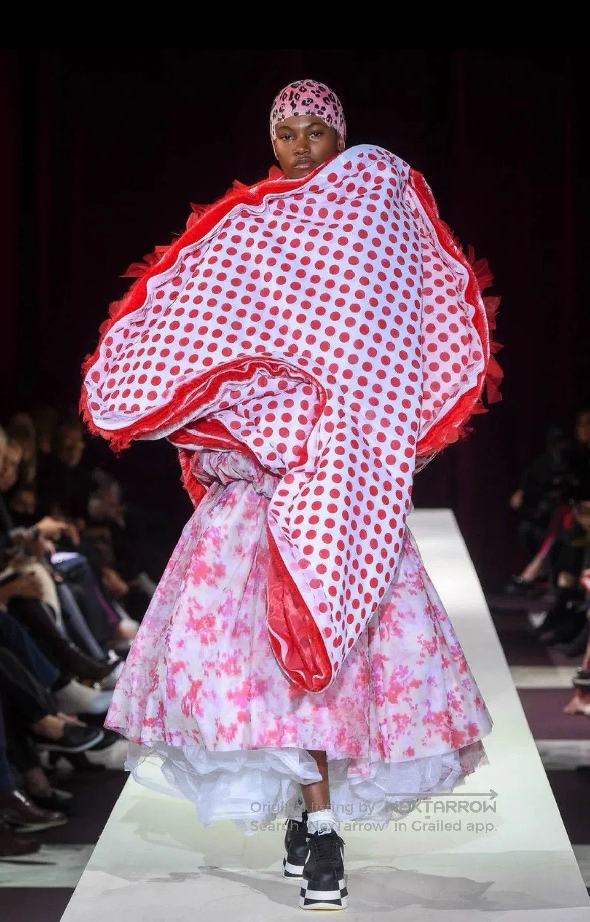 Comme des Garcons Comme des Garçons Irregular Round Top. Size S / US 4 / IT 40 - 9 Thumbnail