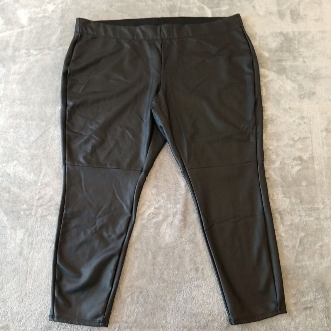 Vintage Lane Bryant Pants Womens Size 26/28 Black Faux Leather Skinny Ankle Pull On Size 26" / US 2 / IT 38 - 2 Thumbnail