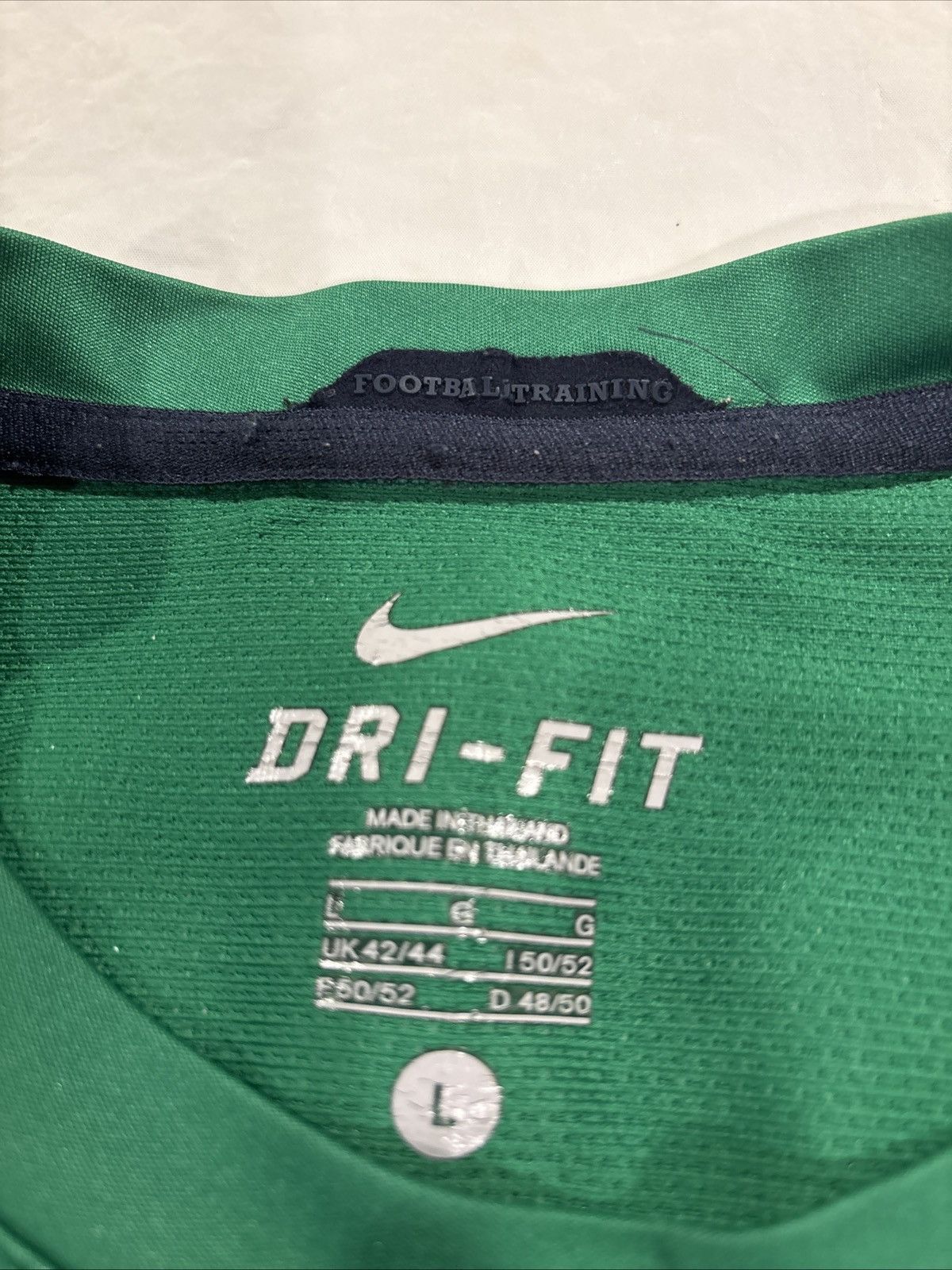 Nike 2010 Nike Portugal Large Soccer Jersey Size US L / EU 52-54 / 3 - 9 Thumbnail