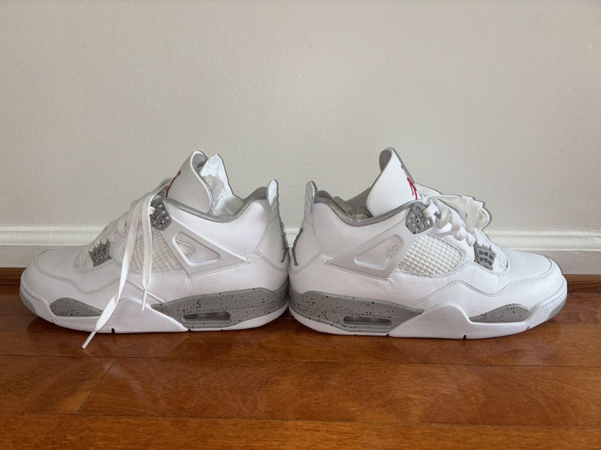 Jordan Brand Men’s Air Jordan 4 Retro - Oreo US 9.5 Size US 9.5 / EU 42-43 - 3 Thumbnail