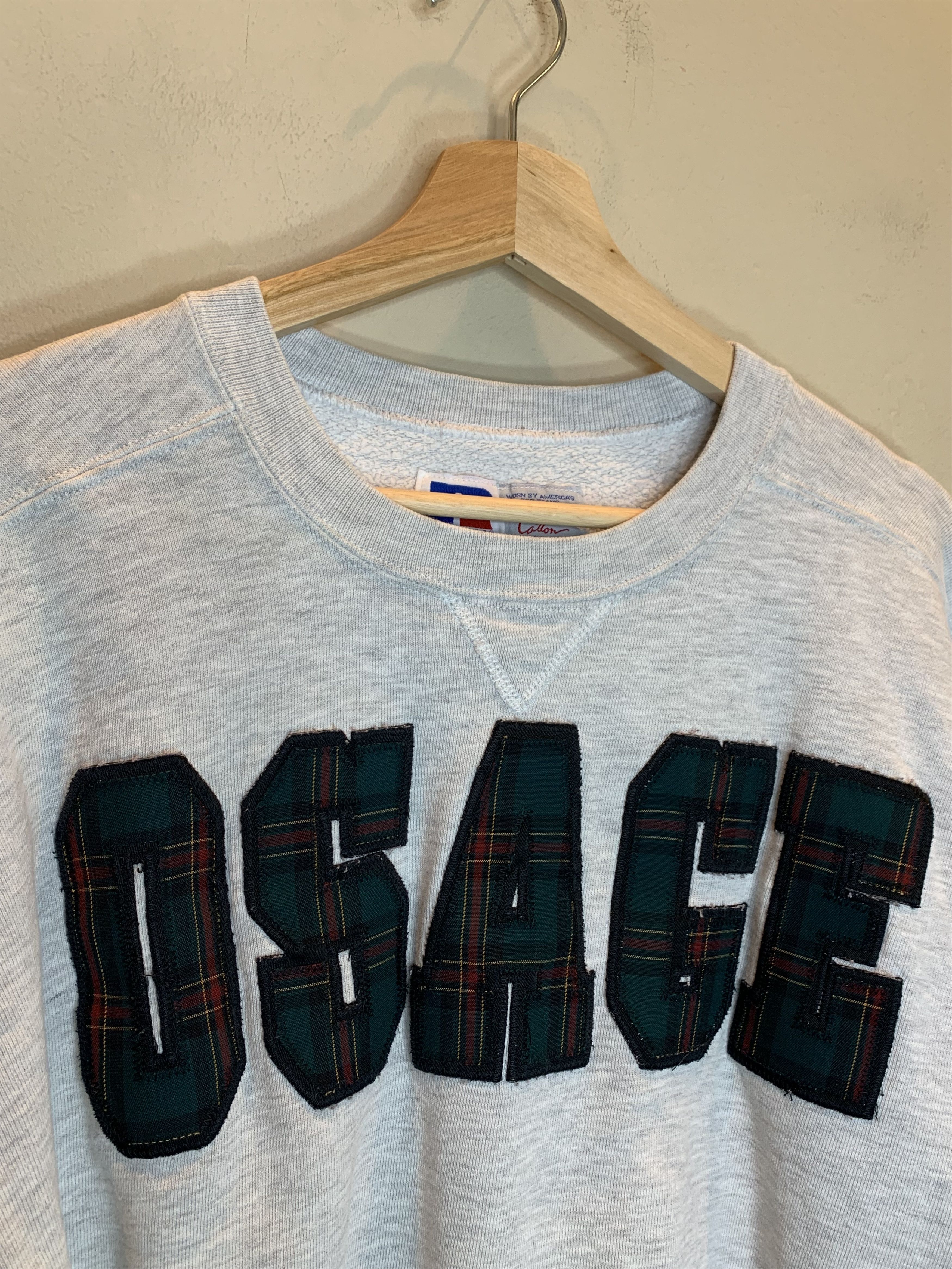 Russell Athletic *RARE* Vintage Osage Plaid Patch USA-Made Russell Sweatshirt Size US L / EU 52-54 / 3 - 2 Thumbnail