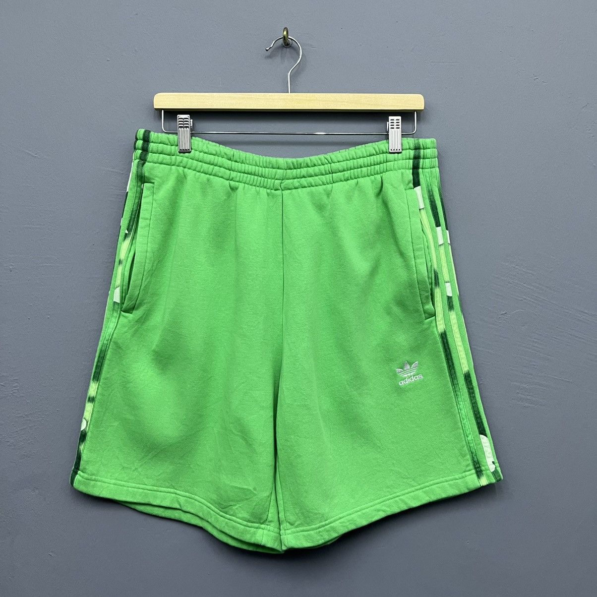 Adidas Adidas Firebird 3 Stripes Shorts Size US 30 / EU 46 - 1 Thumbnail