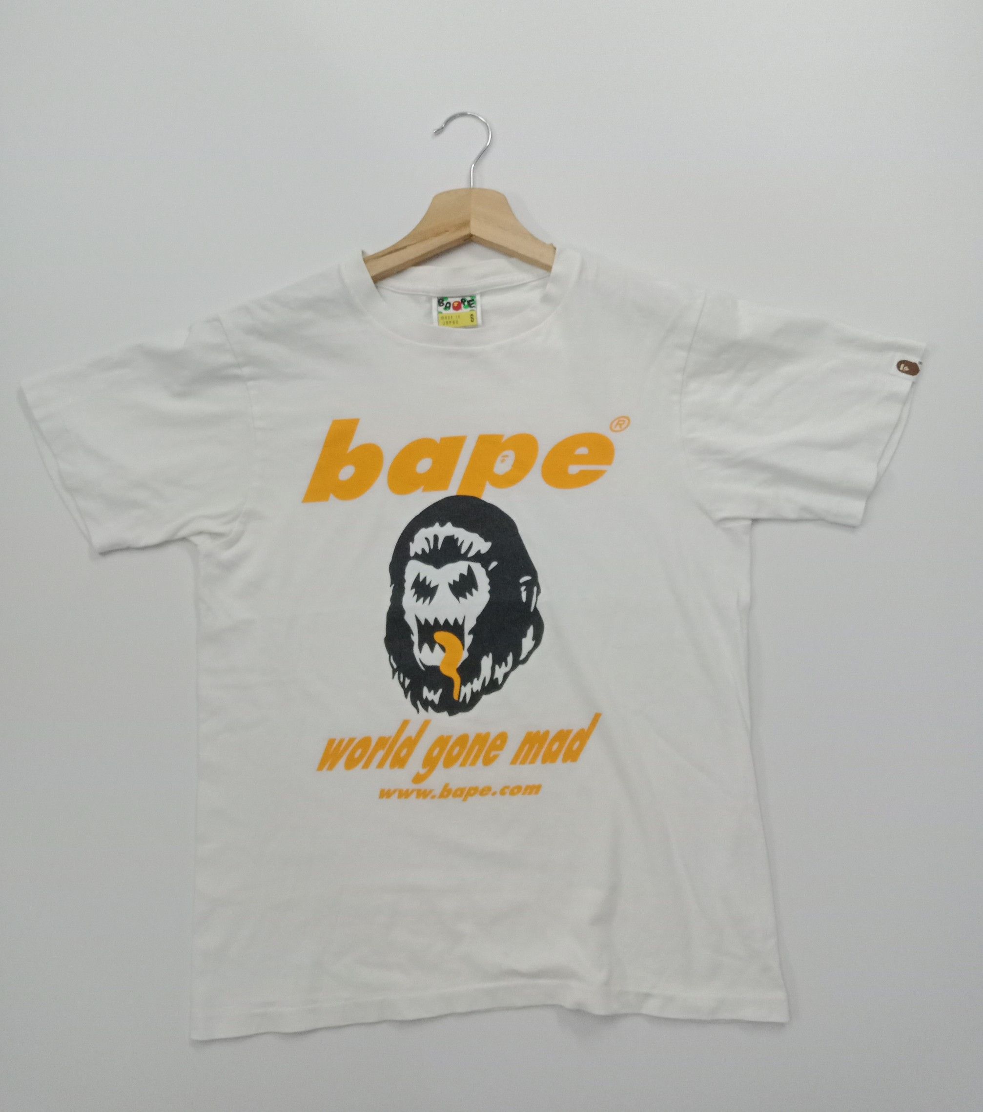 Bape × Nigo Bape World Gone Mad #C Size US S / EU 44-46 / 1 - 1 Thumbnail
