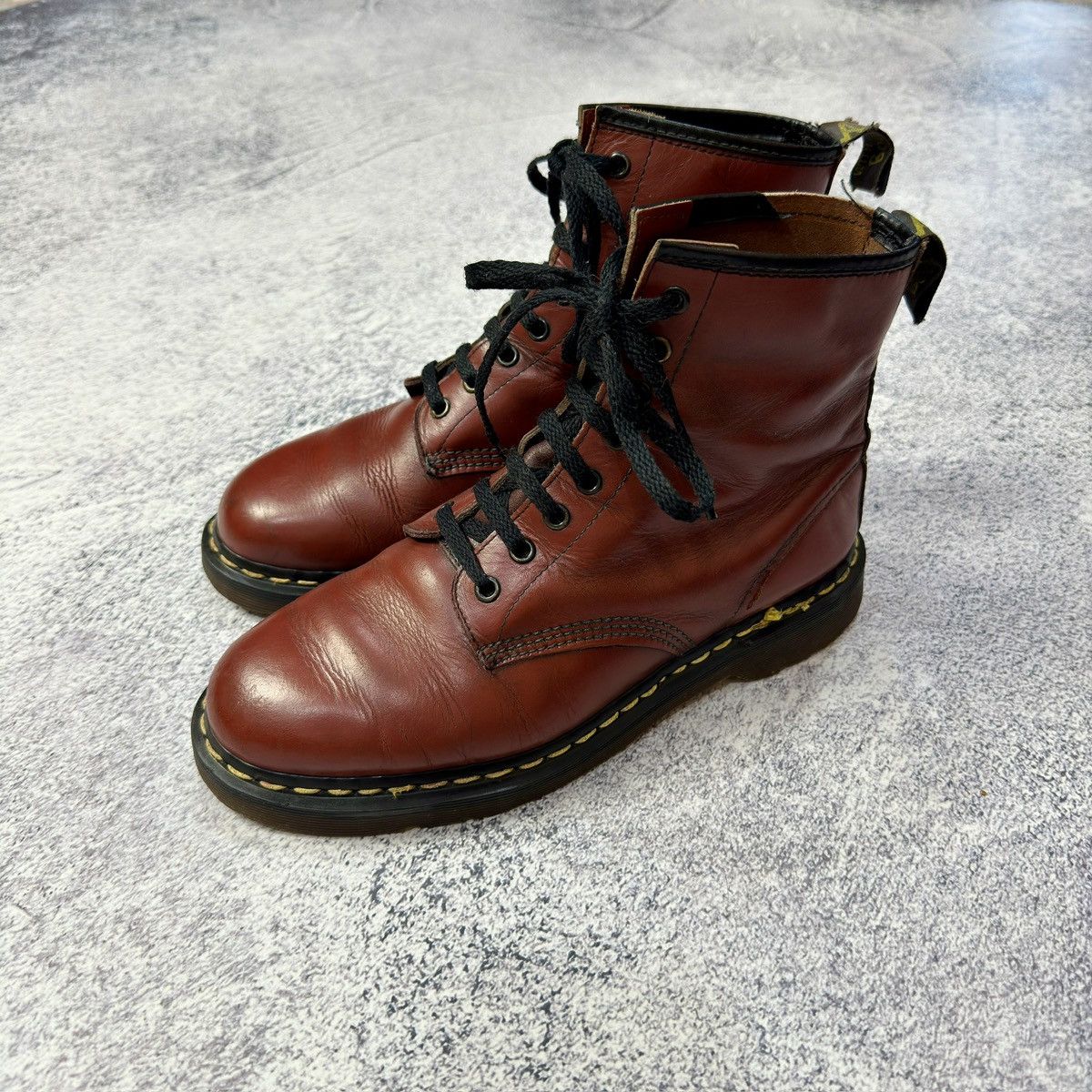 Dr martens vintage 1460 cherry red on sale