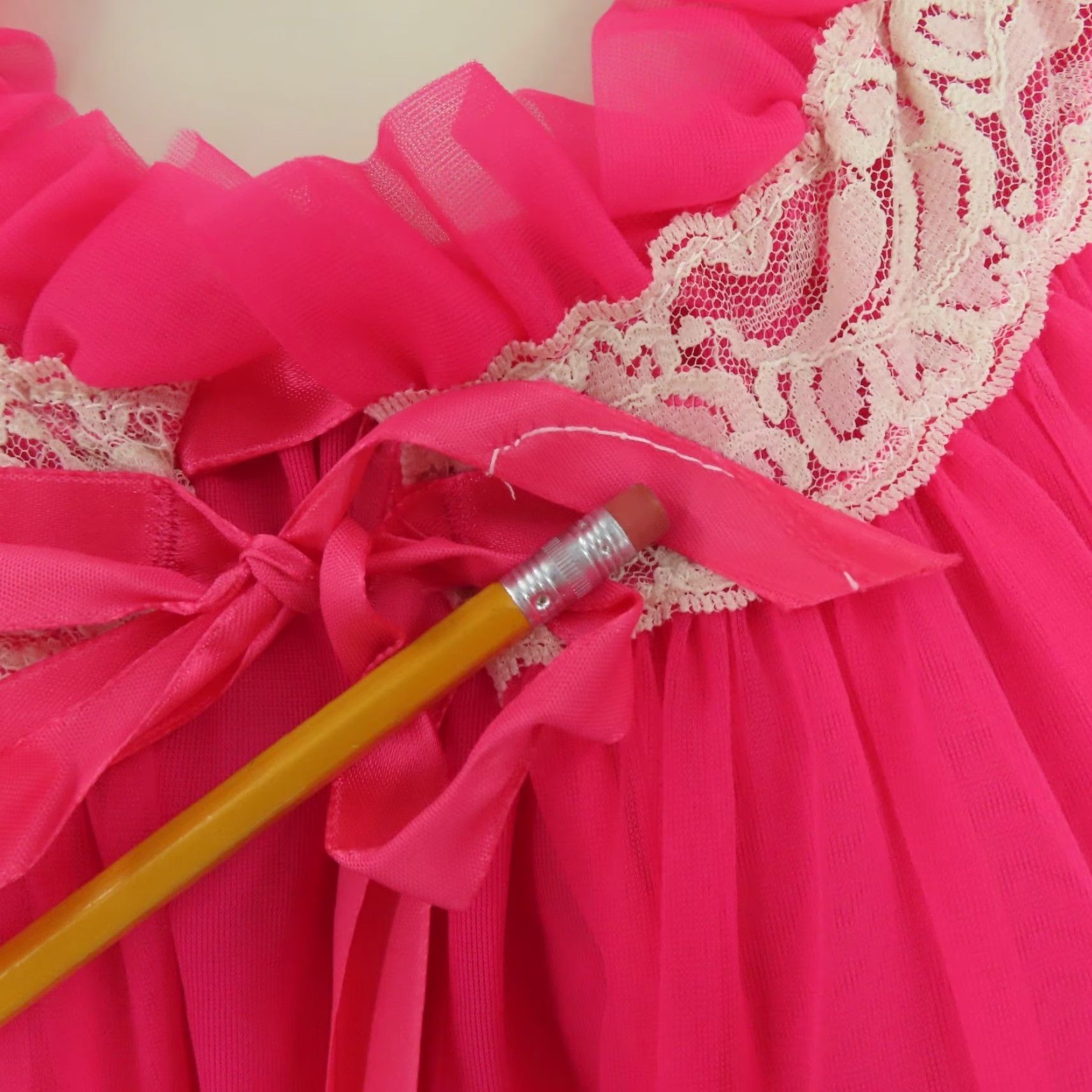 Vintage VINTAGE Union Made Women Medium Pink Sheer Nightgown Dress Robe Set Solid Pink Lace Shirt? Size M / US 6-8 / IT 42-44 - 3 Thumbnail