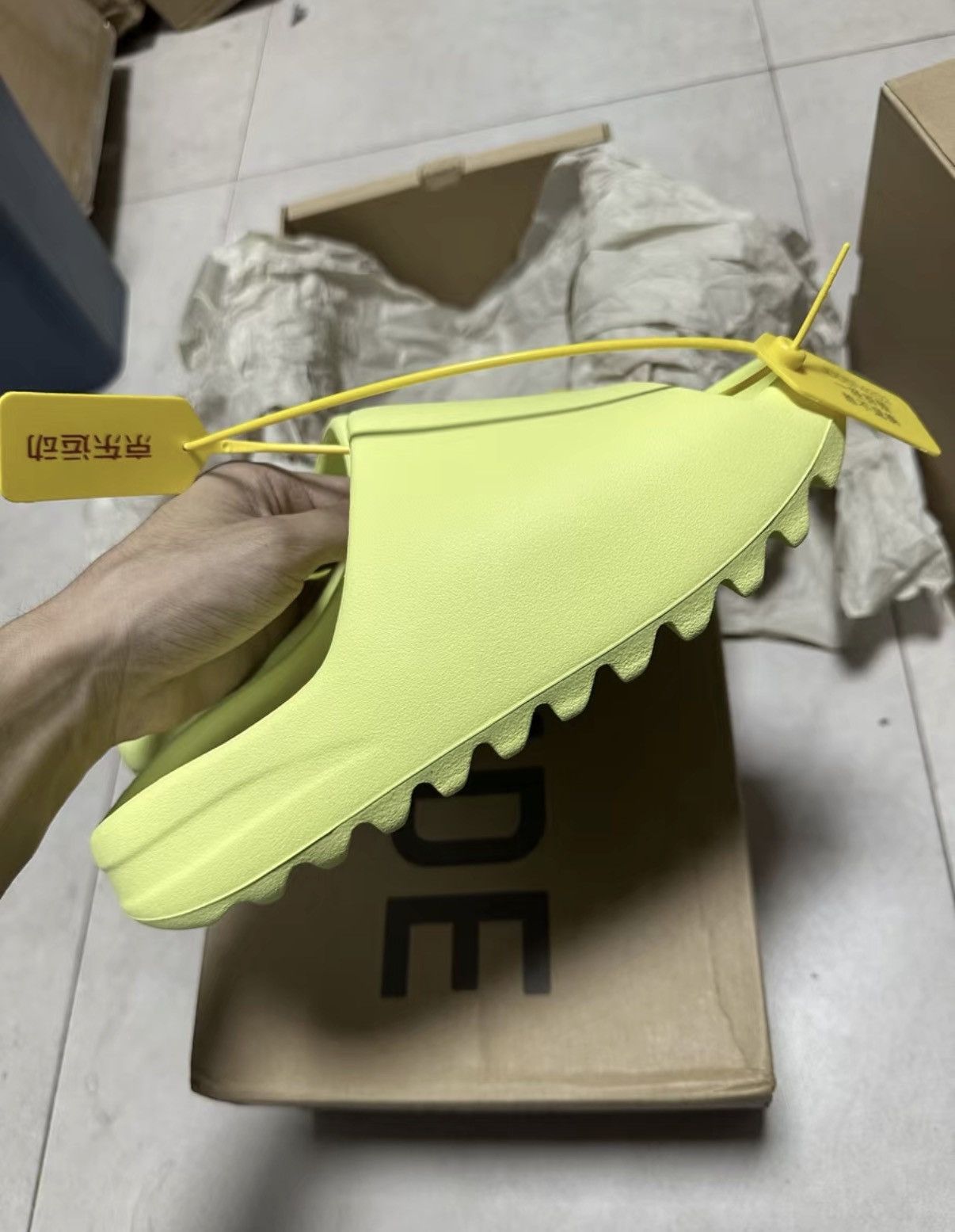 Adidas Adidas Yeezy Slide Glow Green HQ6447 K37 Size US 8 / EU 41 - 5 Thumbnail