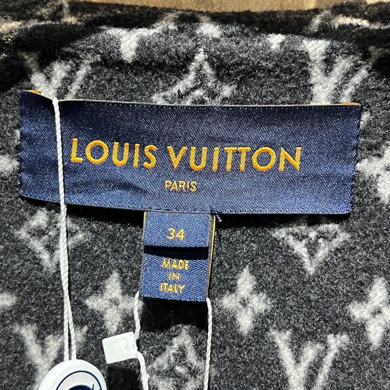 Louis Vuitton Louis Vuitton Black presbyopic full print bathrobe coat Size XXS / US 00 / IT 34 - 4 Thumbnail