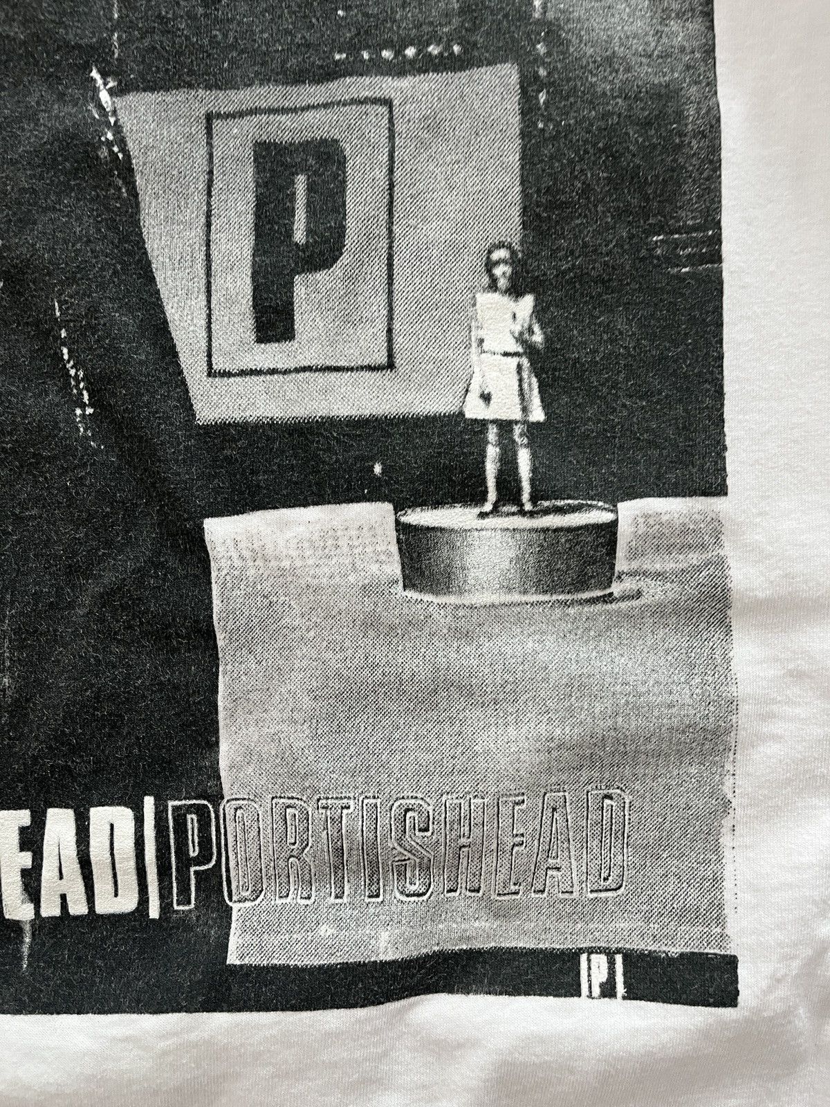 Band Tees 1997 portishead lot boot t-shirt xl Size US XL / EU 56 / 4 - 6 Thumbnail