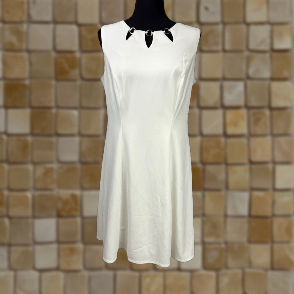 Vintage AGB Dress Sleeveless Fit & Flare White 12P Women Petite Knee Length Dress Mens? No—Women Size XL / US 12-14 / IT 48-50 - 1 Thumbnail