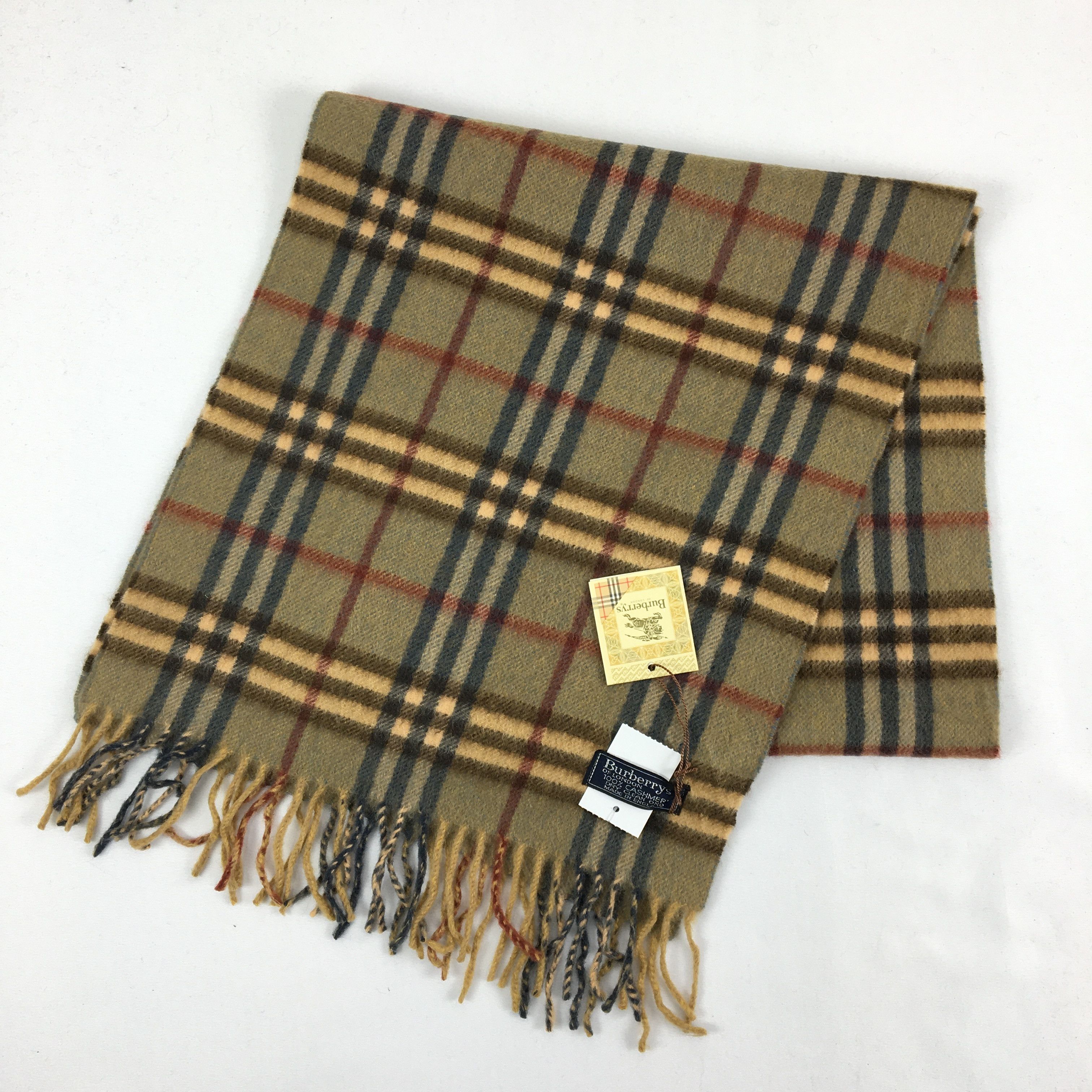 Burberry NWT Vintage Burberry Scarf Muffler Wool Winter Scarves . Size ONE SIZE - 3 Thumbnail