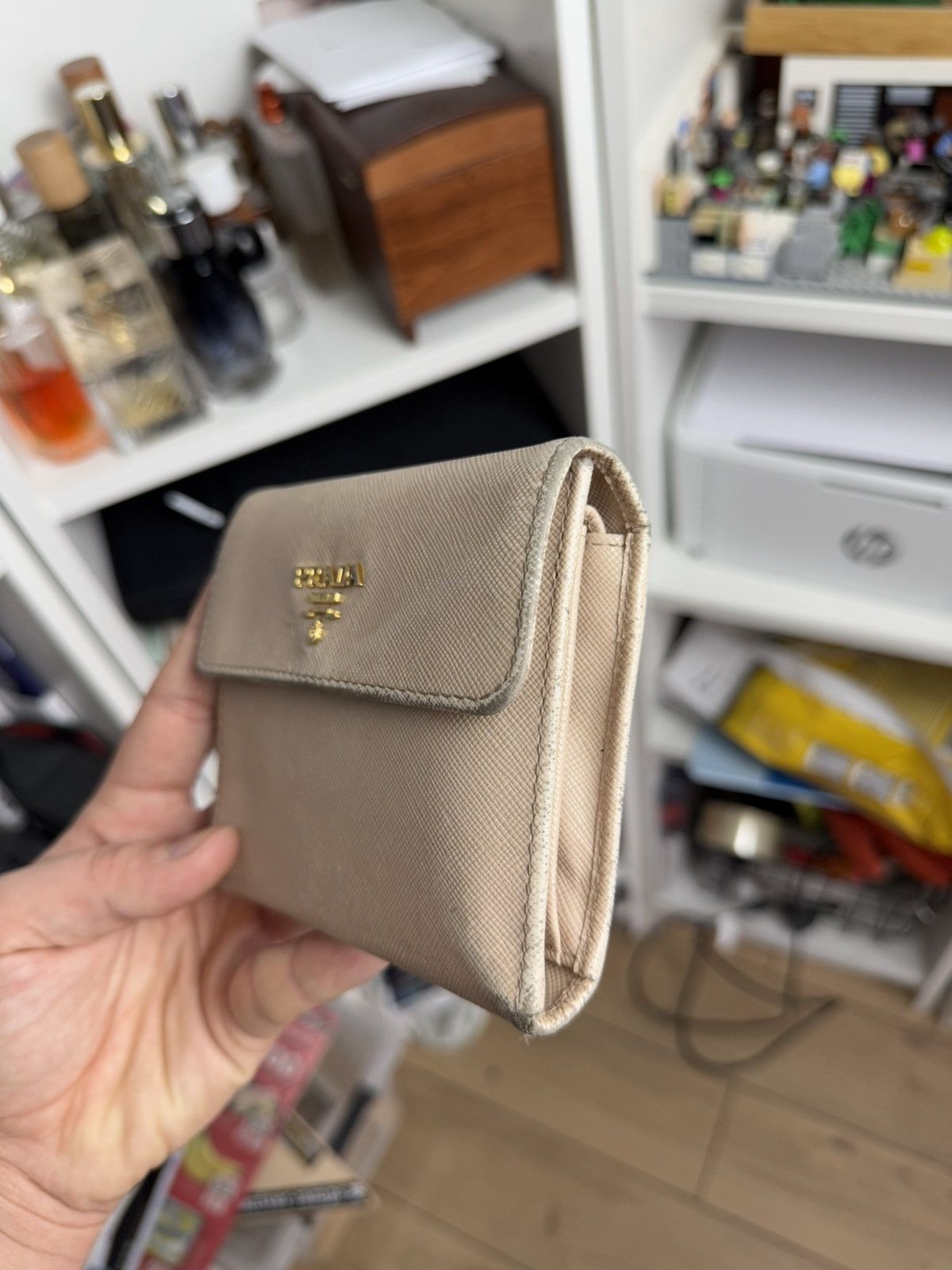 Designer × Prada Vintage Prada leather logo wallet designer luxury y2k classy Size ONE SIZE - 9 Thumbnail
