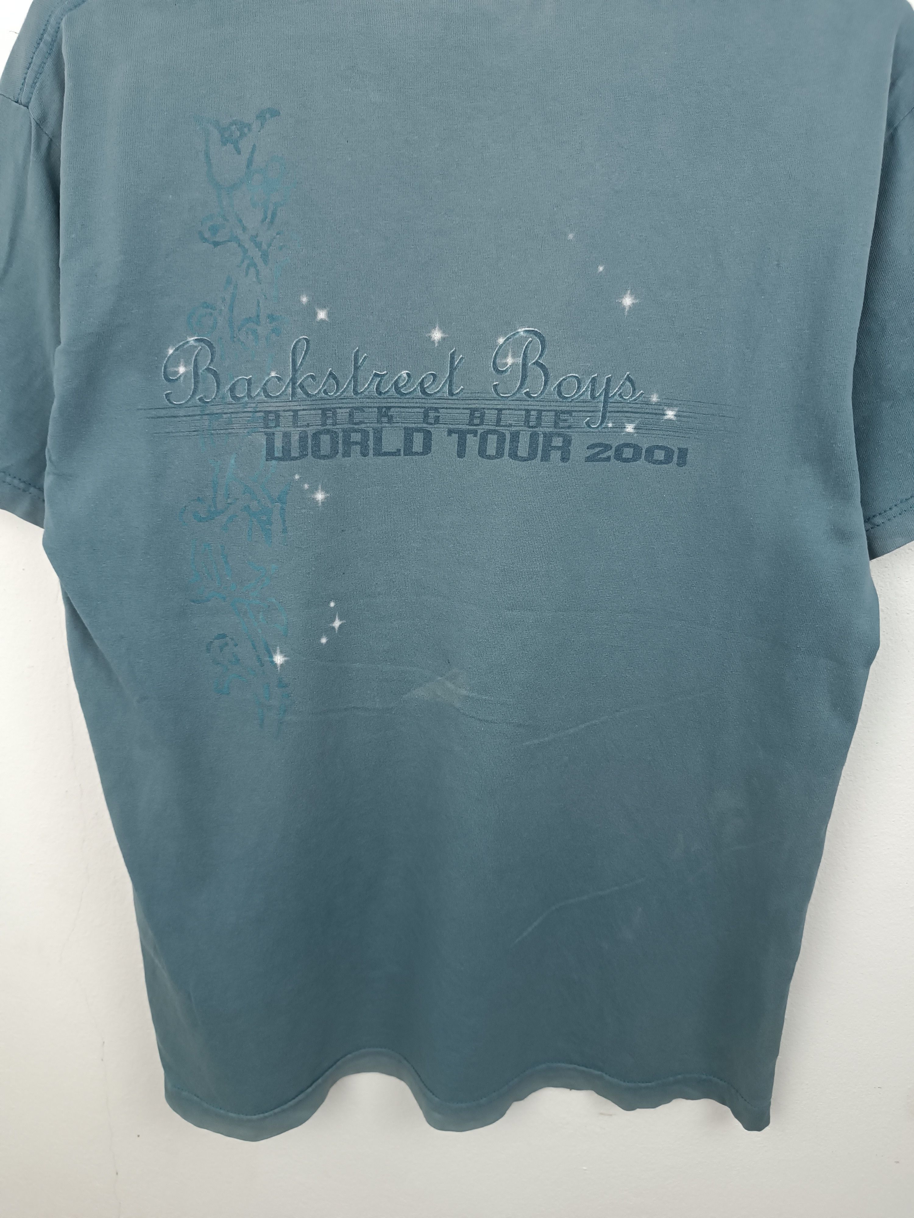 Band Tees VINTAGE 2001 BACKSTREET BOYS BLACK & BLUE TOUR nsync otown Size US M / EU 48-50 / 2 - 14 Thumbnail
