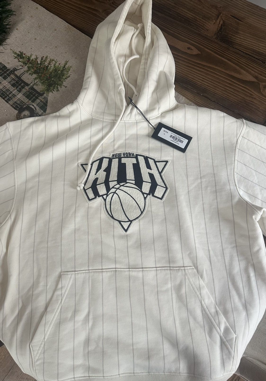 Kith Kith x Knicks NY Pinstripe Williams III hoodie - Sandrift Size US M / EU 48-50 / 2 - 3 Thumbnail