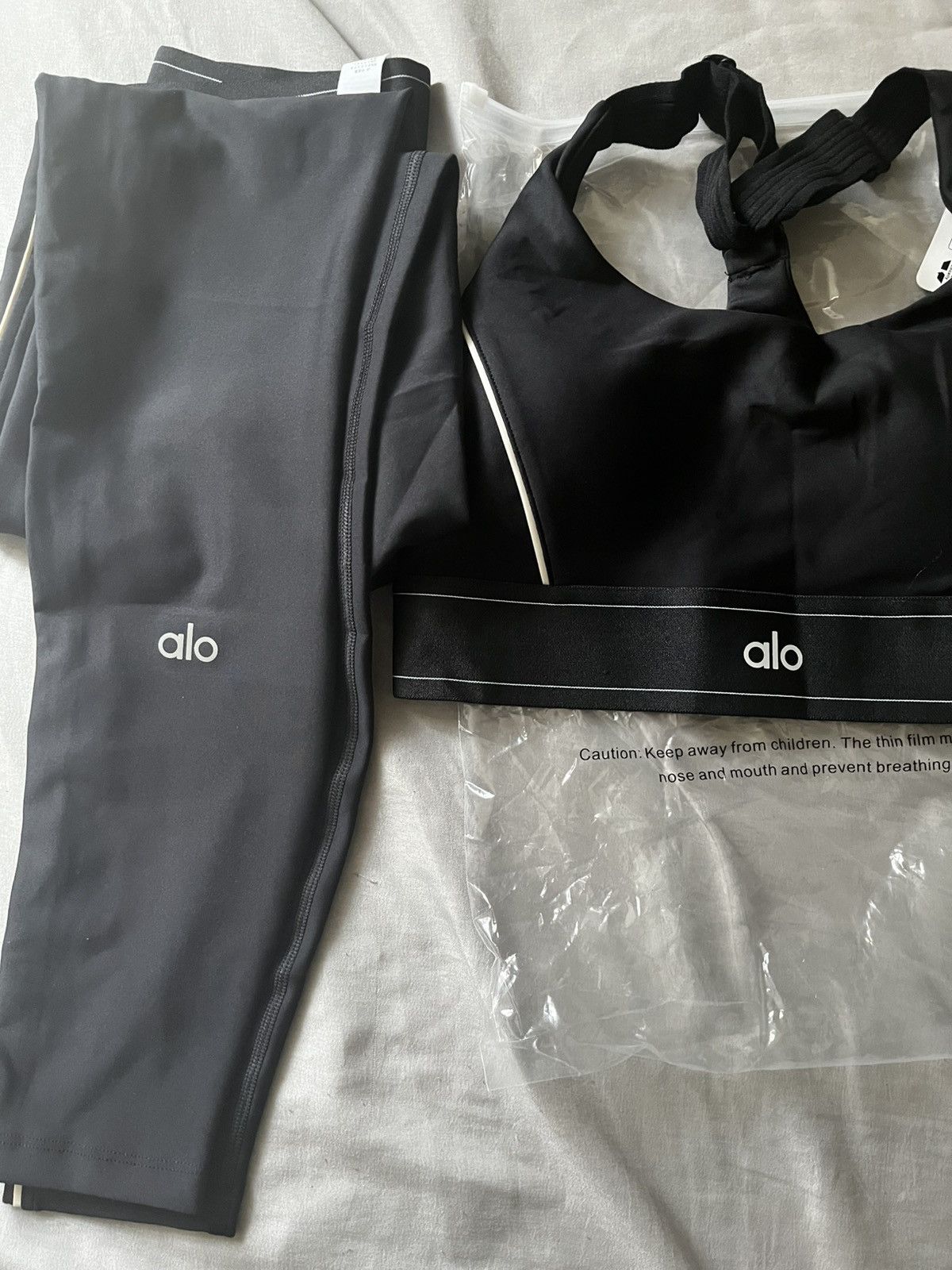 Alo Blaxk alo bra set Size M / US 6-8 / IT 42-44 - 1 Thumbnail