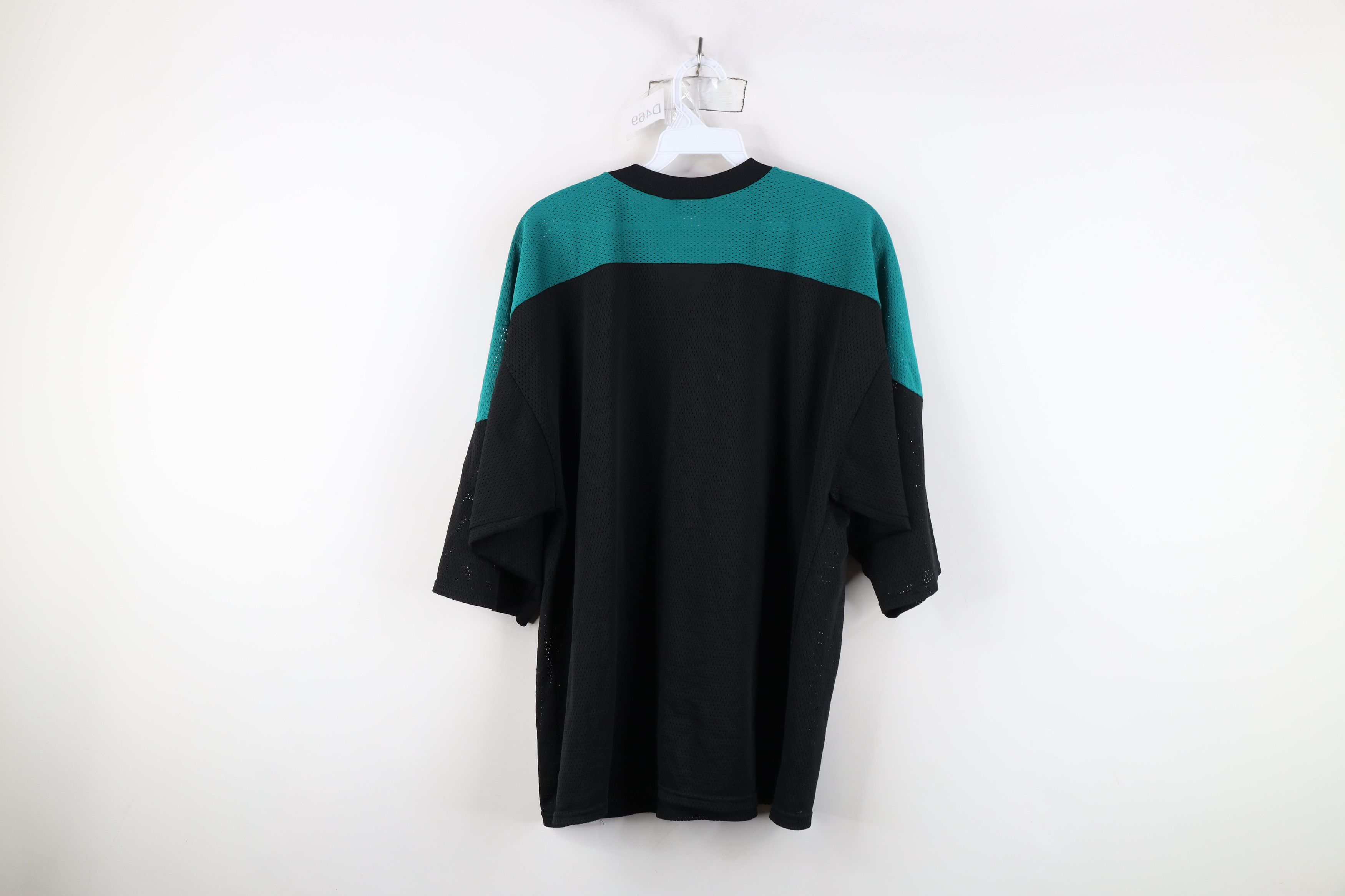 Vintage Vintage 90s Streetwear Block Mesh Football Jersey Black USA Size US L / EU 52-54 / 3 - 10 Thumbnail