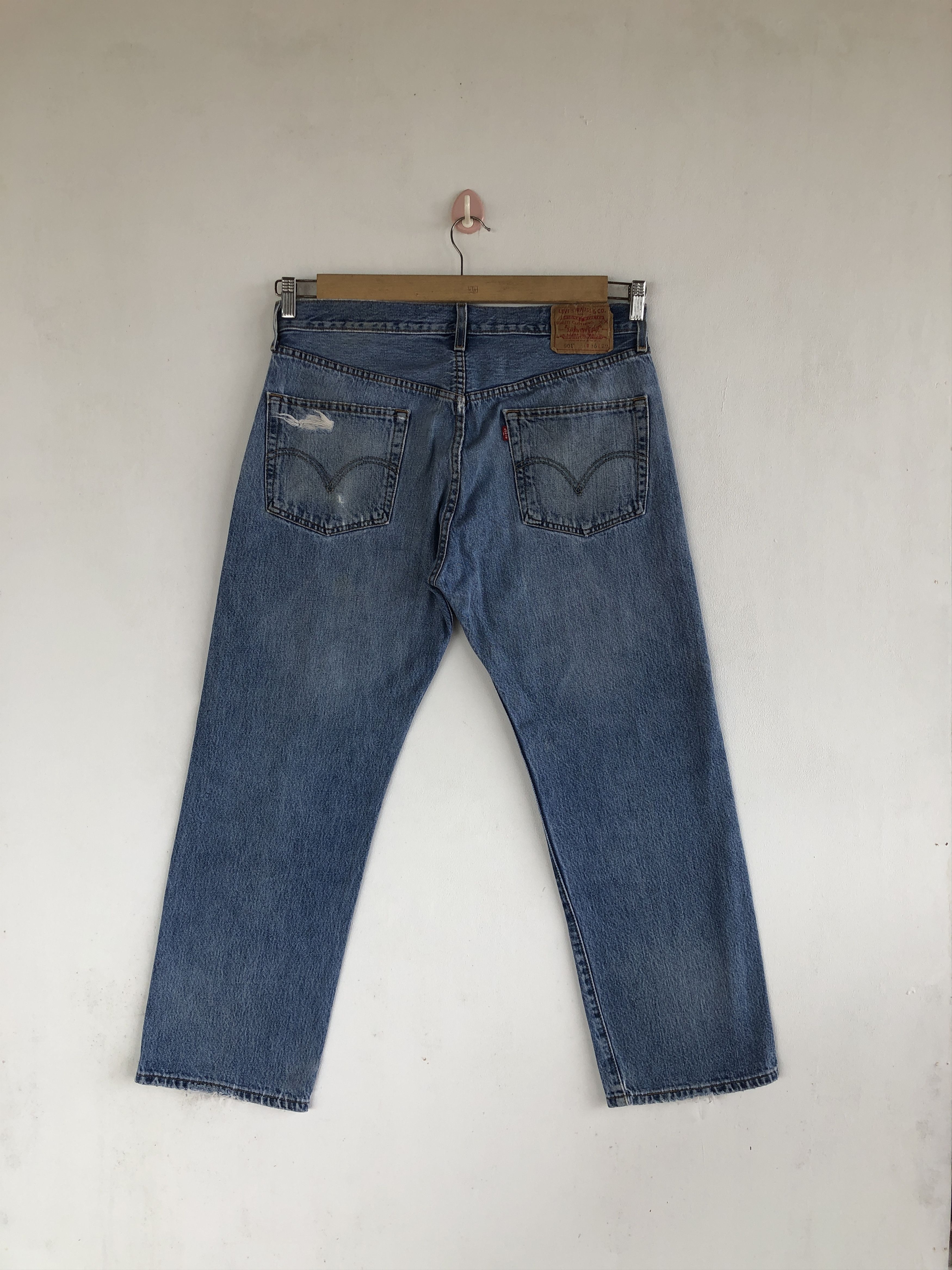 Levi's Vintage Levis 501 Light Wash Jeans Distressed Levi's Denim Size US 32 / EU 48 - 2 Thumbnail