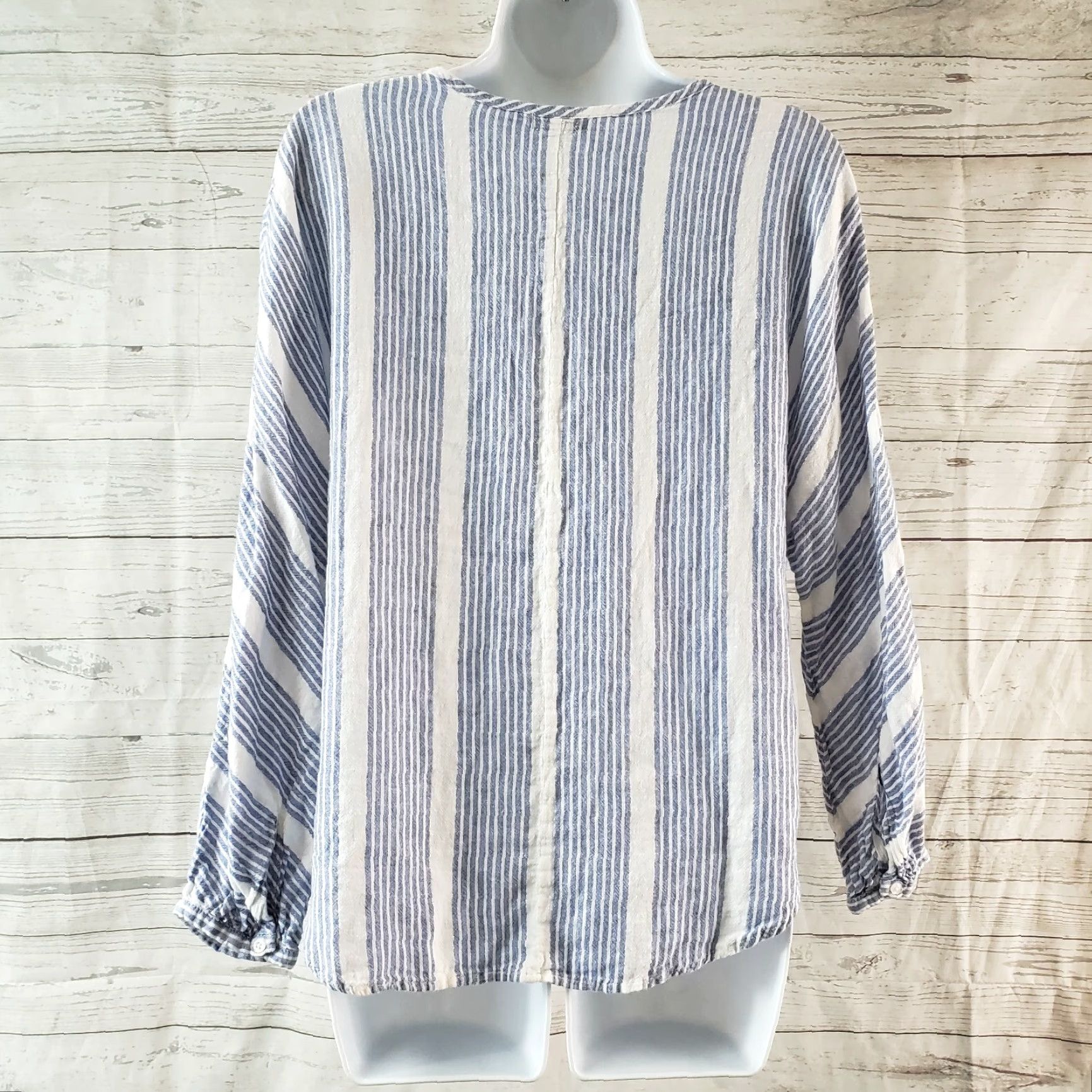 Rails Rails Womens Finn Striped Top Sz Small Blue White Long Sleeve Linen Blend Shirt Adult Small Womens Blue Striped Rails Finn Long Sleeve Linen Blend Size S / US 4 / IT 40 - 4 Thumbnail