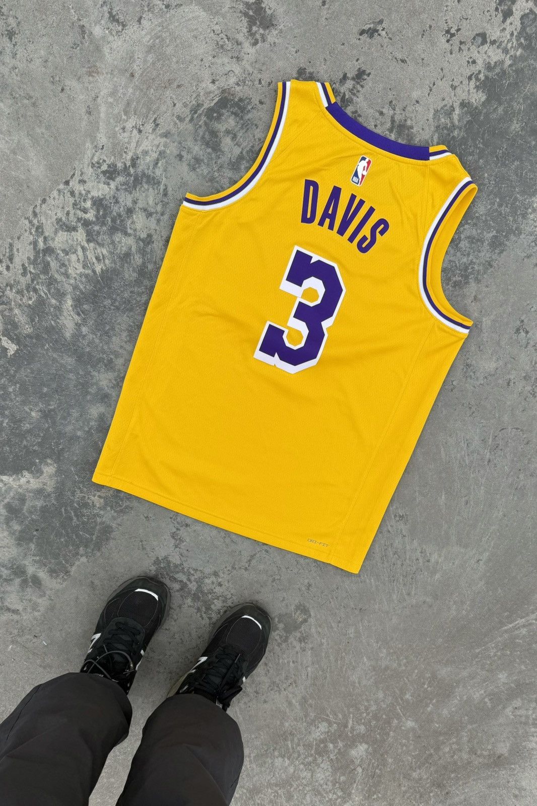 Nike Vintage Nike Lakers NBA Anthony Davies 3 Size US M / EU 48-50 / 2 - 2 Thumbnail