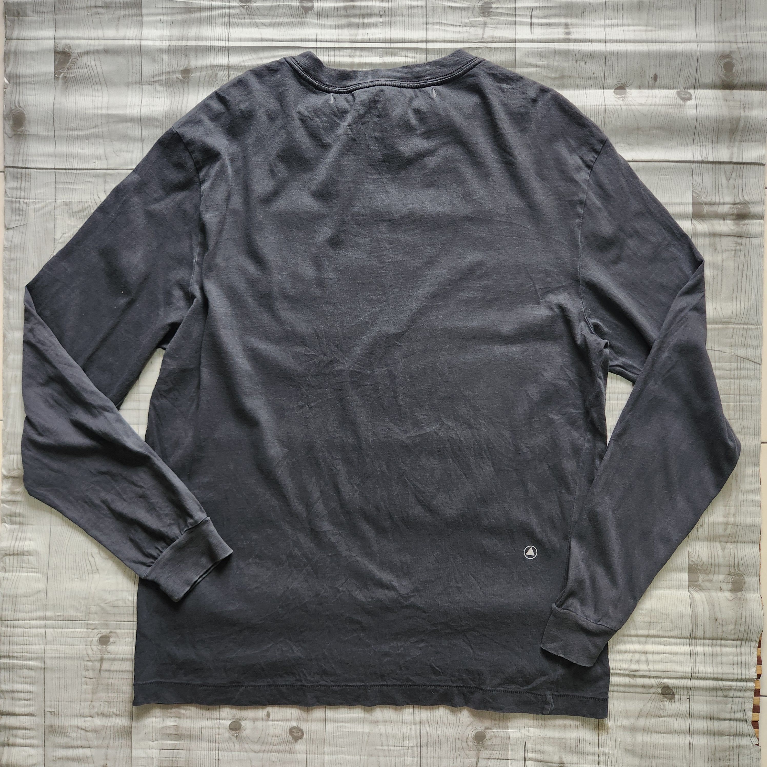Black Noise White Rain Black Noise White Rain Plain Black TShirt Size US L / EU 52-54 / 3 - 2 Thumbnail