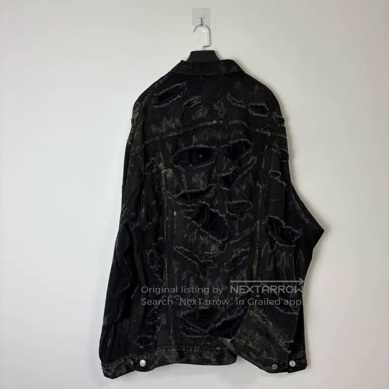 Balenciaga Balenciaga Mud Dyed Vintage Destroyed Big Ripped Denim Jac Size US XL / EU 56 / 4 - 2 Thumbnail