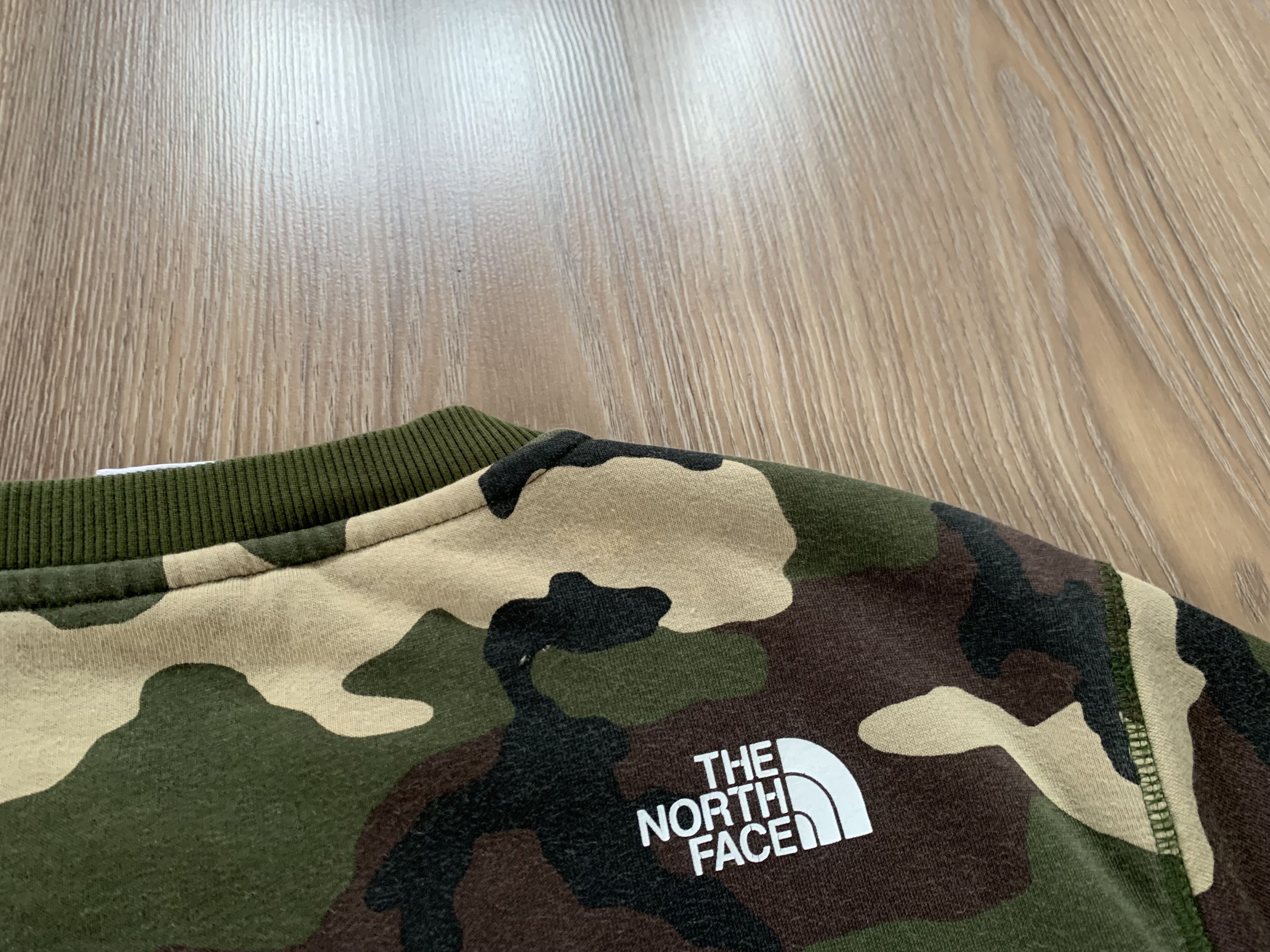 The North Face Mens The North Face Camo Sweatshirt Size US M / EU 48-50 / 2 - 6 Thumbnail