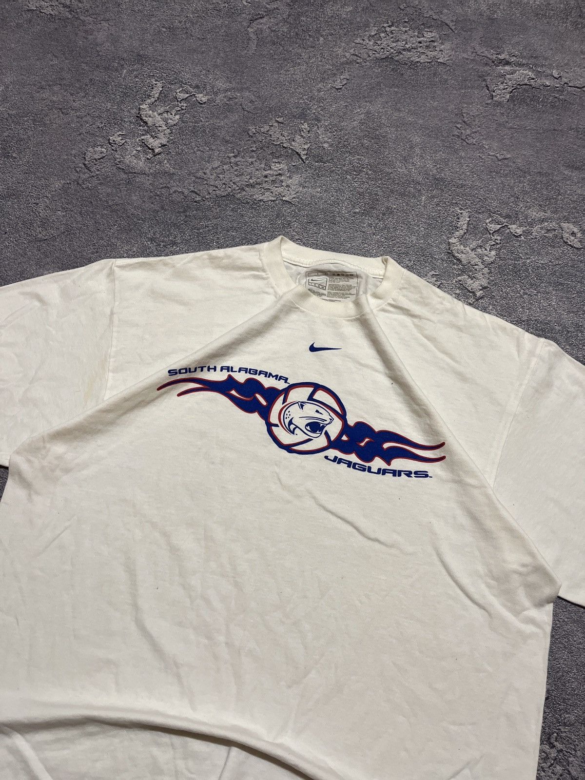 Nike × Vintage 90s Nike Swoosh Vintage Y2K Jaguar T-Shirt Size US L / EU 52-54 / 3 - 2 Thumbnail
