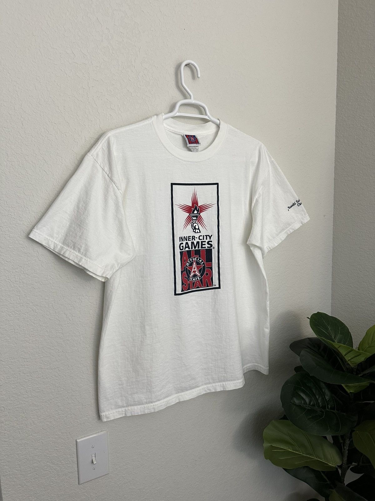 Vintage 90's Inner City Games All Star Cafe Arnold Schwarzenegger Size US XL / EU 56 / 4 - 1 Thumbnail