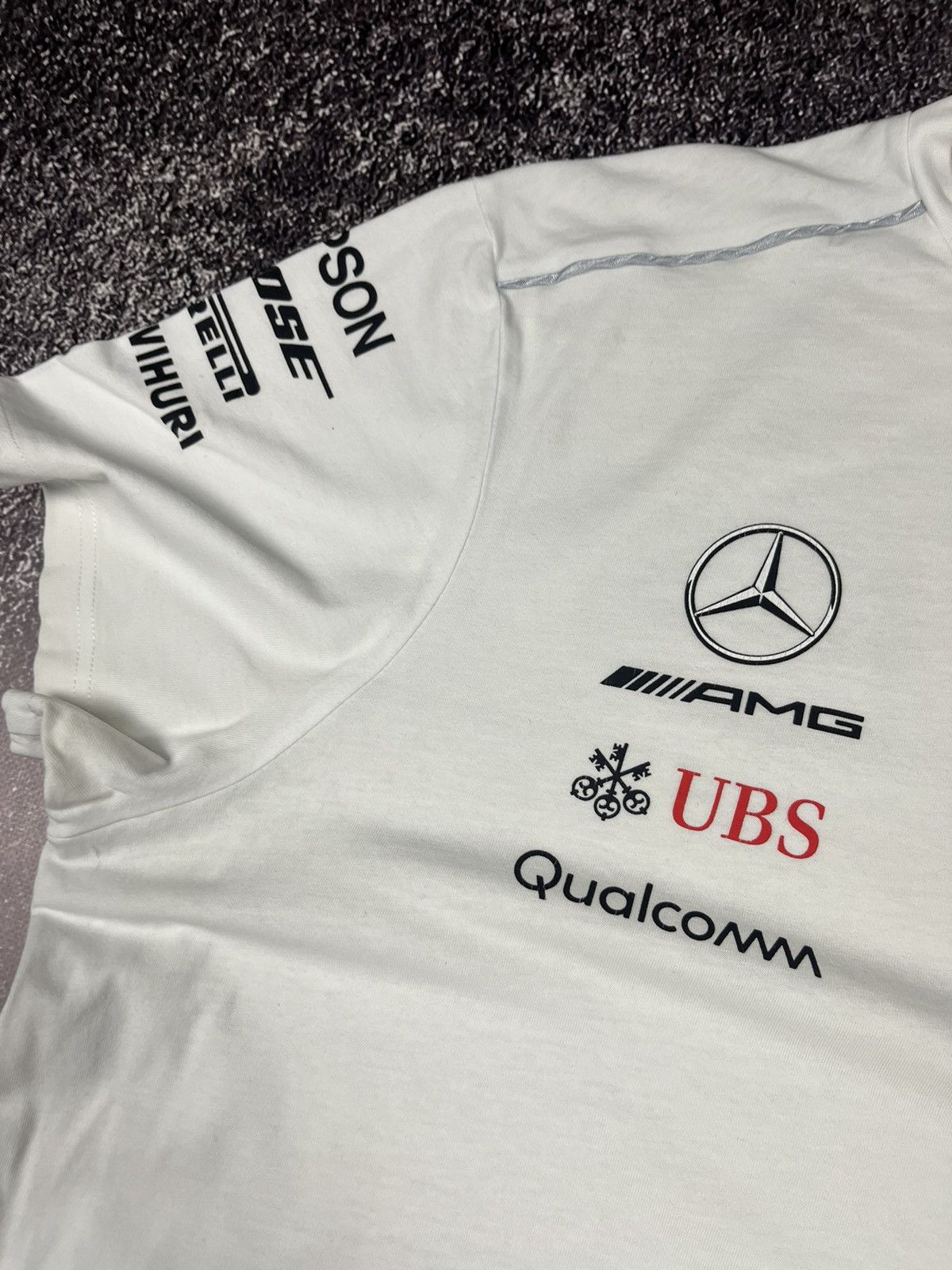 Tommy Hilfiger Vintage Tommy Hilfiger Mercedes Benz Petronas T-Shirt Y2K Size US XL / EU 56 / 4 - 3 Thumbnail