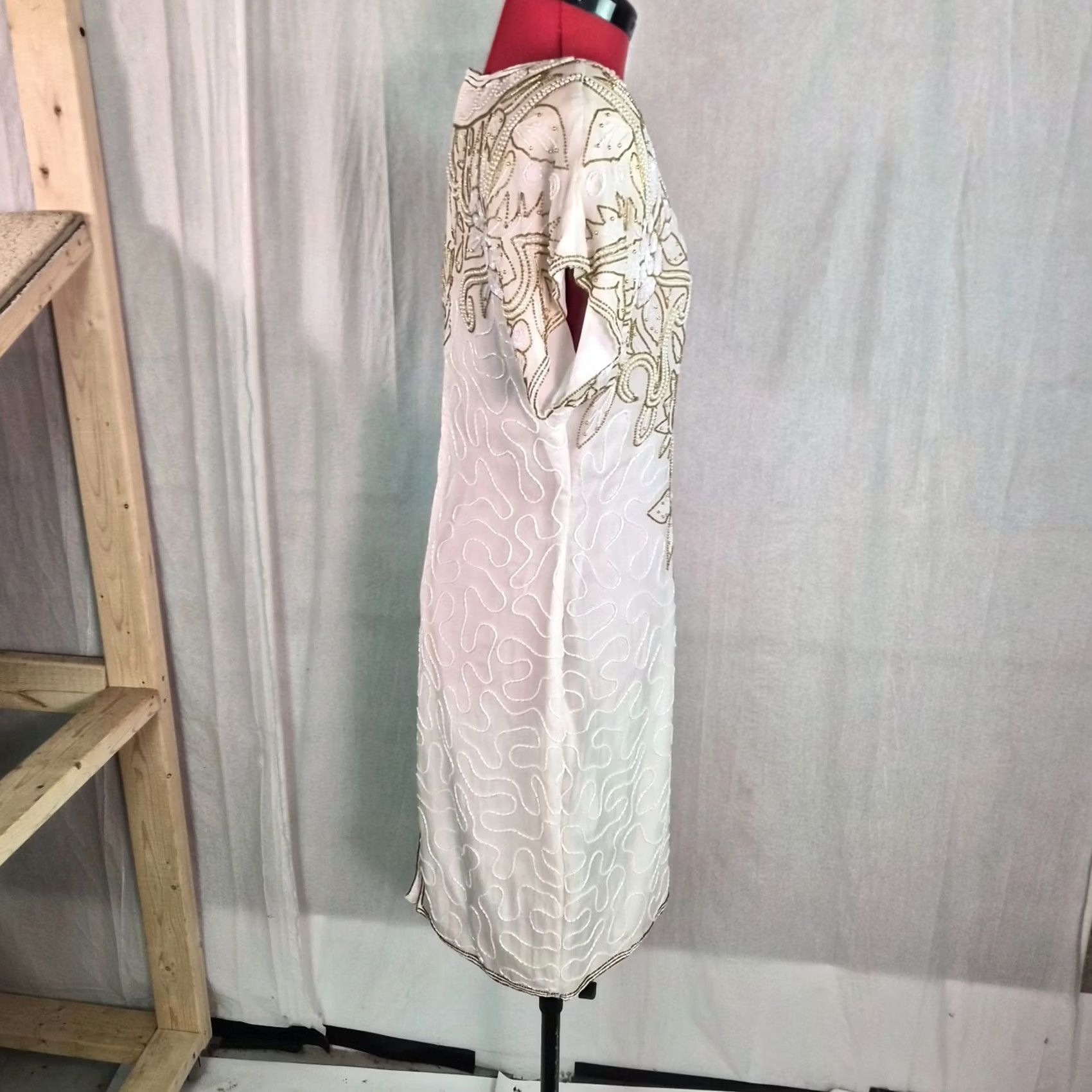 Vintage VINTAGE Laurence Kazar White Beaded 100% Silk Dress Size S Petite Evening Womens Size S / US 4 / IT 40 - 7 Thumbnail