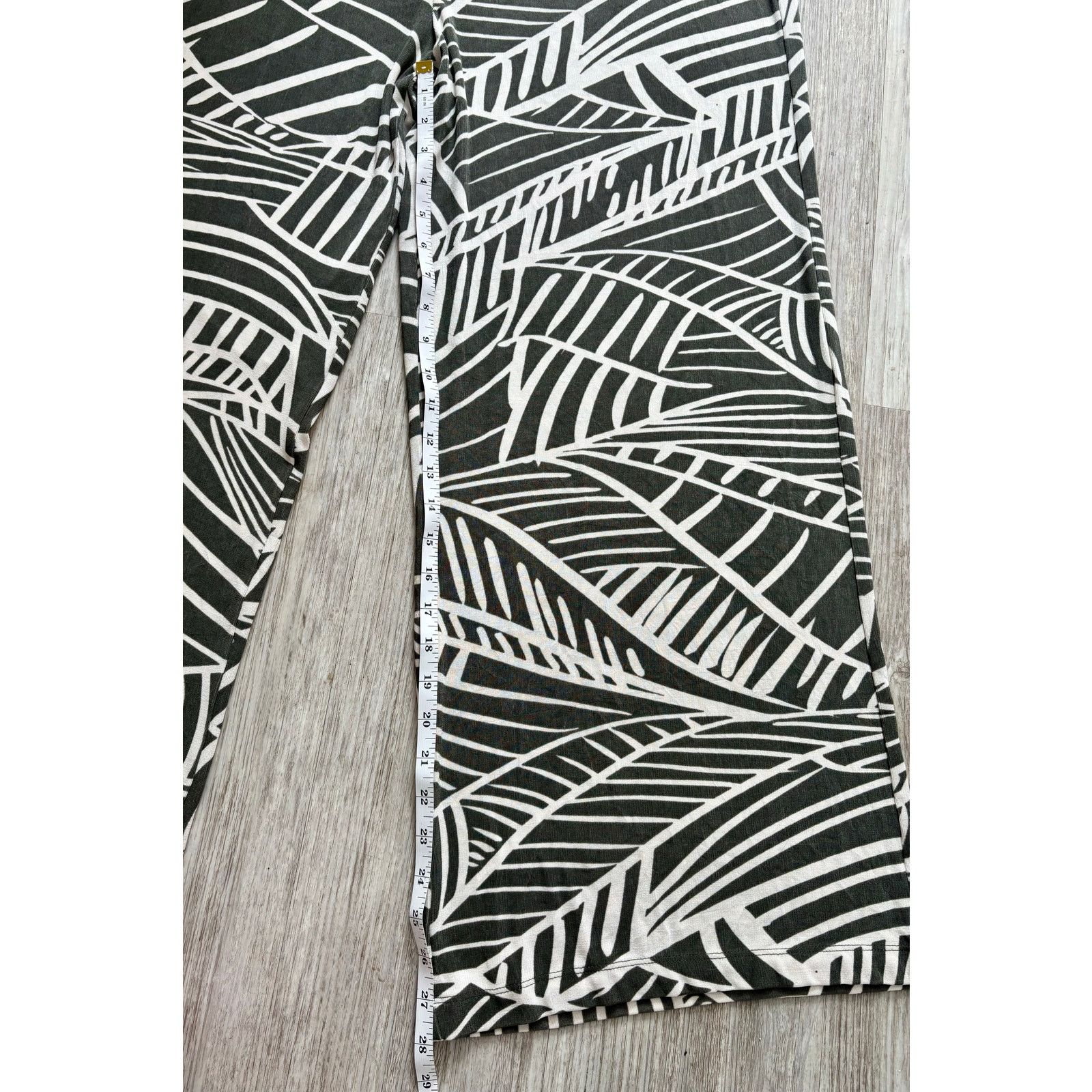 Chicos Traveler's by CHICO'S | Botanical High Rise Wide Pants | 3 Size 23" - 5 Thumbnail