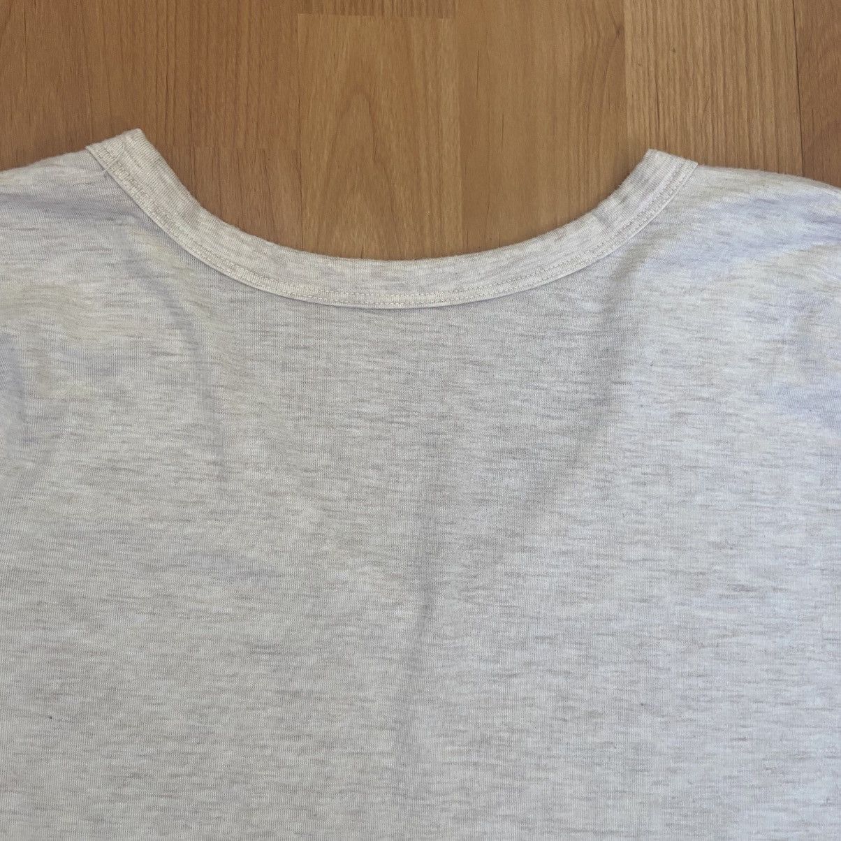 Vintage SO Cream V Neck T-Shirt Women’s Small Size S / US 4 / IT 40 - 4 Thumbnail