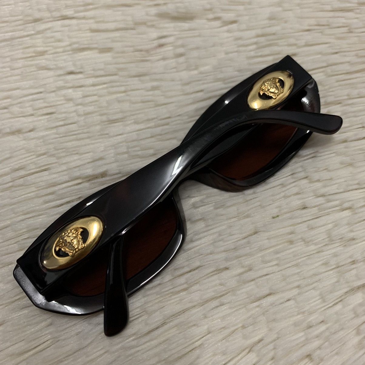 Versace Vintage GIANNI VERSACE Gold Medusa Logo Sunglasses Size ONE SIZE - 5 Thumbnail