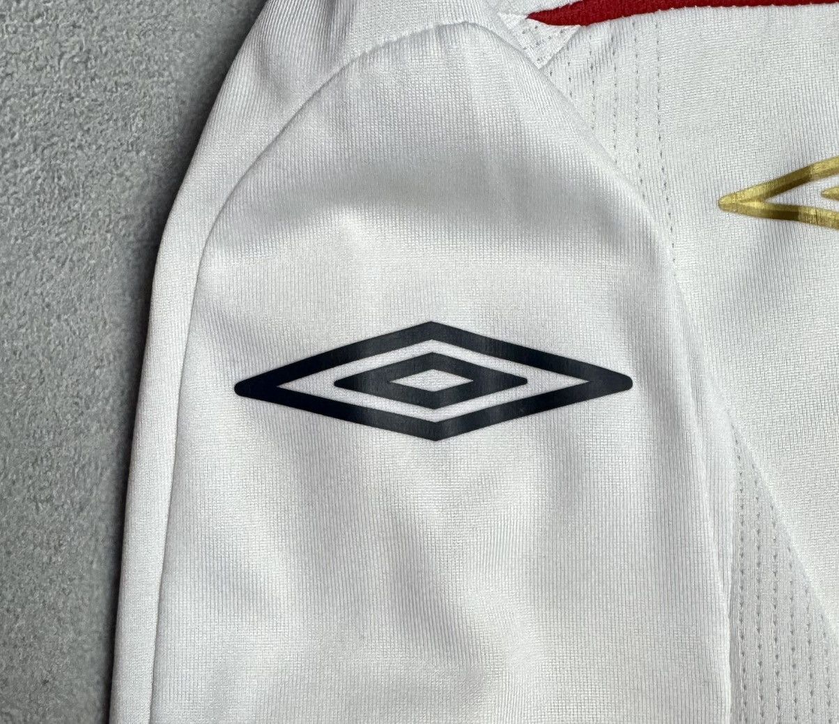 Umbro England 2007 2008 2009 Home Shirt Jersey Long Sleeve Umbro Size US L / EU 52-54 / 3 - 10 Thumbnail