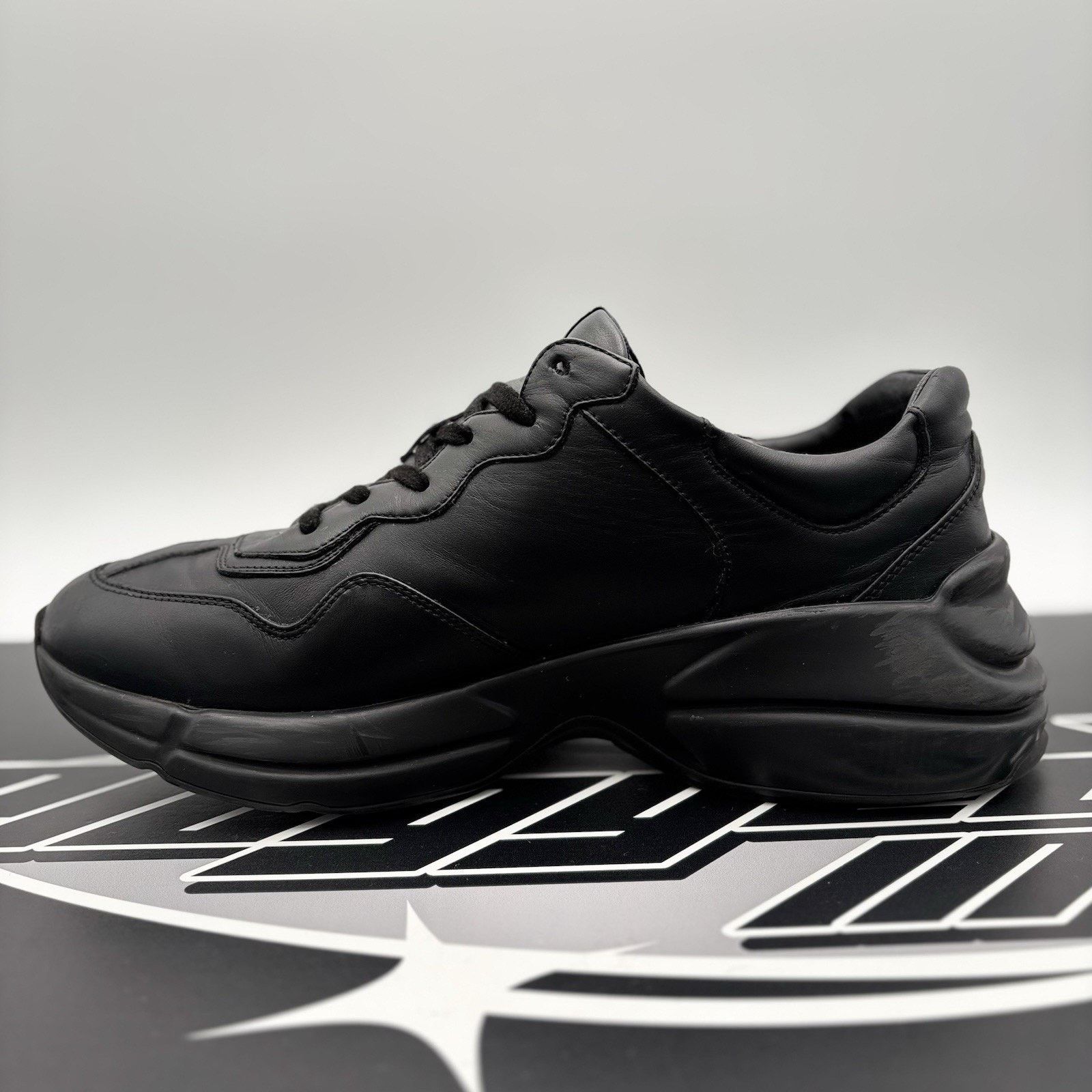 Gucci Gucci Rhyton Black Leather ' Interlocking G ' | GOOD COND! Size US 9.5 / EU 42-43 - 4 Thumbnail