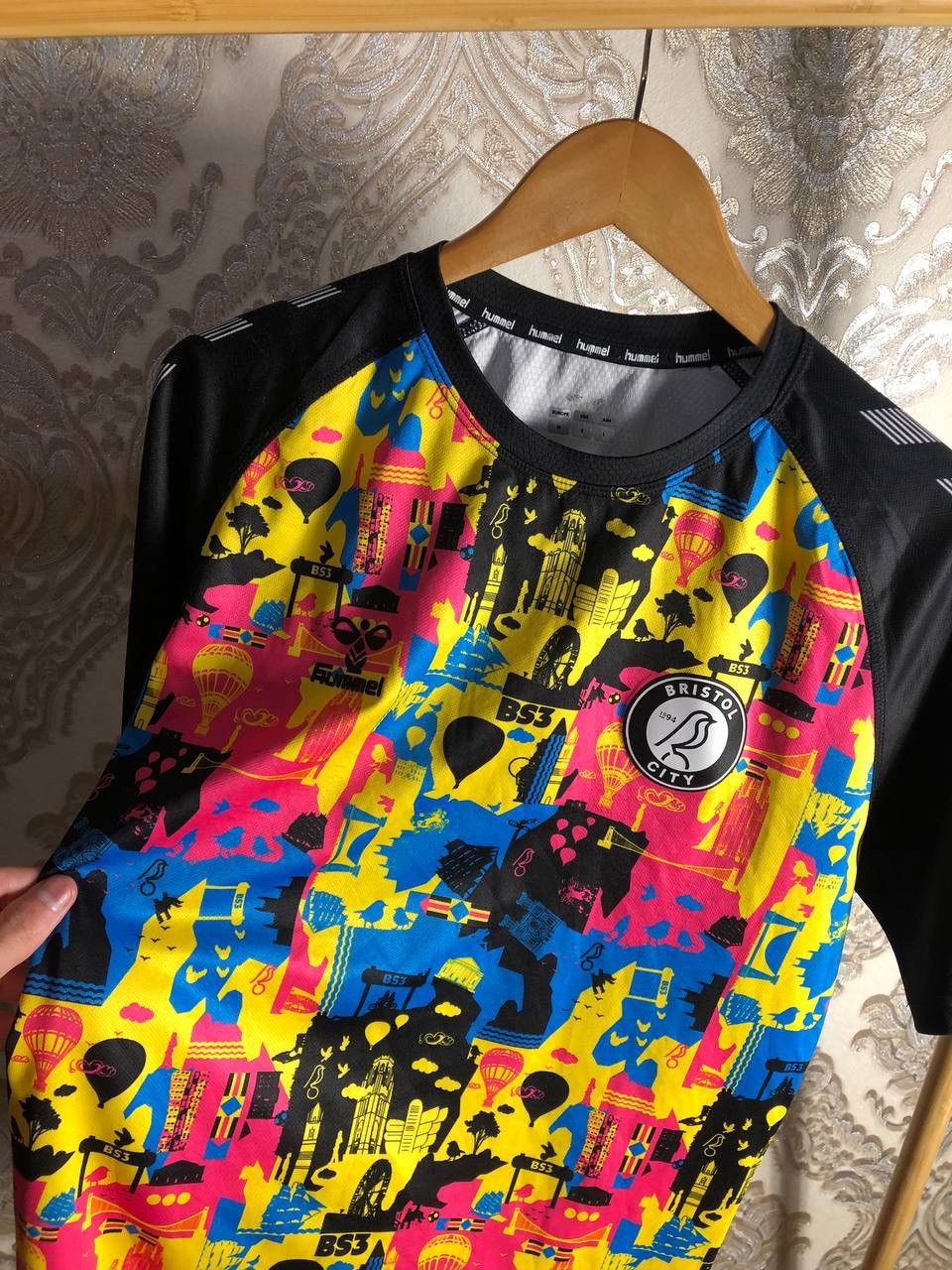 Hummel VINTAGE HUMMEL FC BRISTOL CITY ENGLAND SOCCER JERSEY RETRO Size US M / EU 48-50 / 2 - 3 Thumbnail