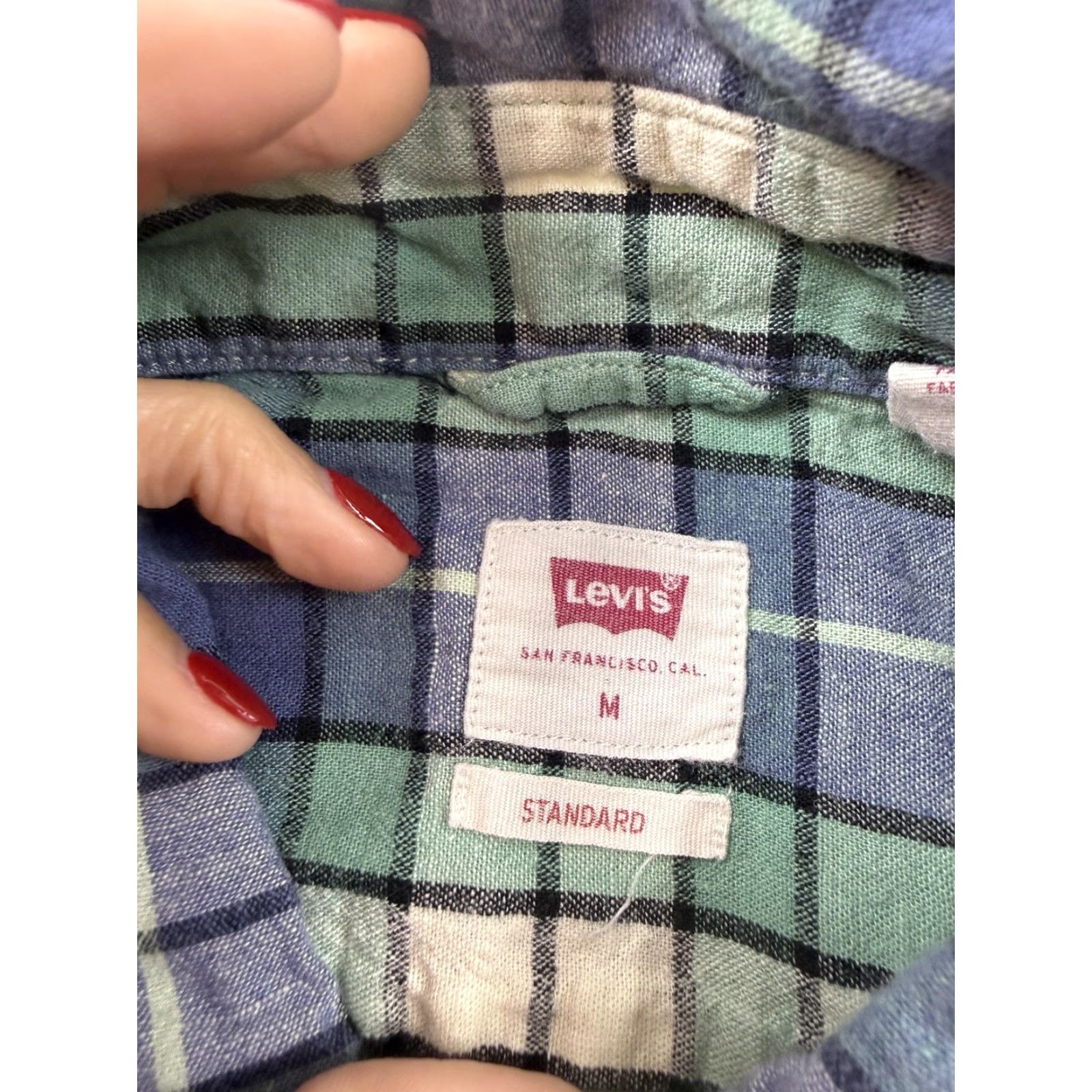 Levi's Levi's Shirt Mens Medium Green Blue Plaid Long Sleeve Button Front Standard Fit Size US M / EU 48-50 / 2 - 3 Thumbnail