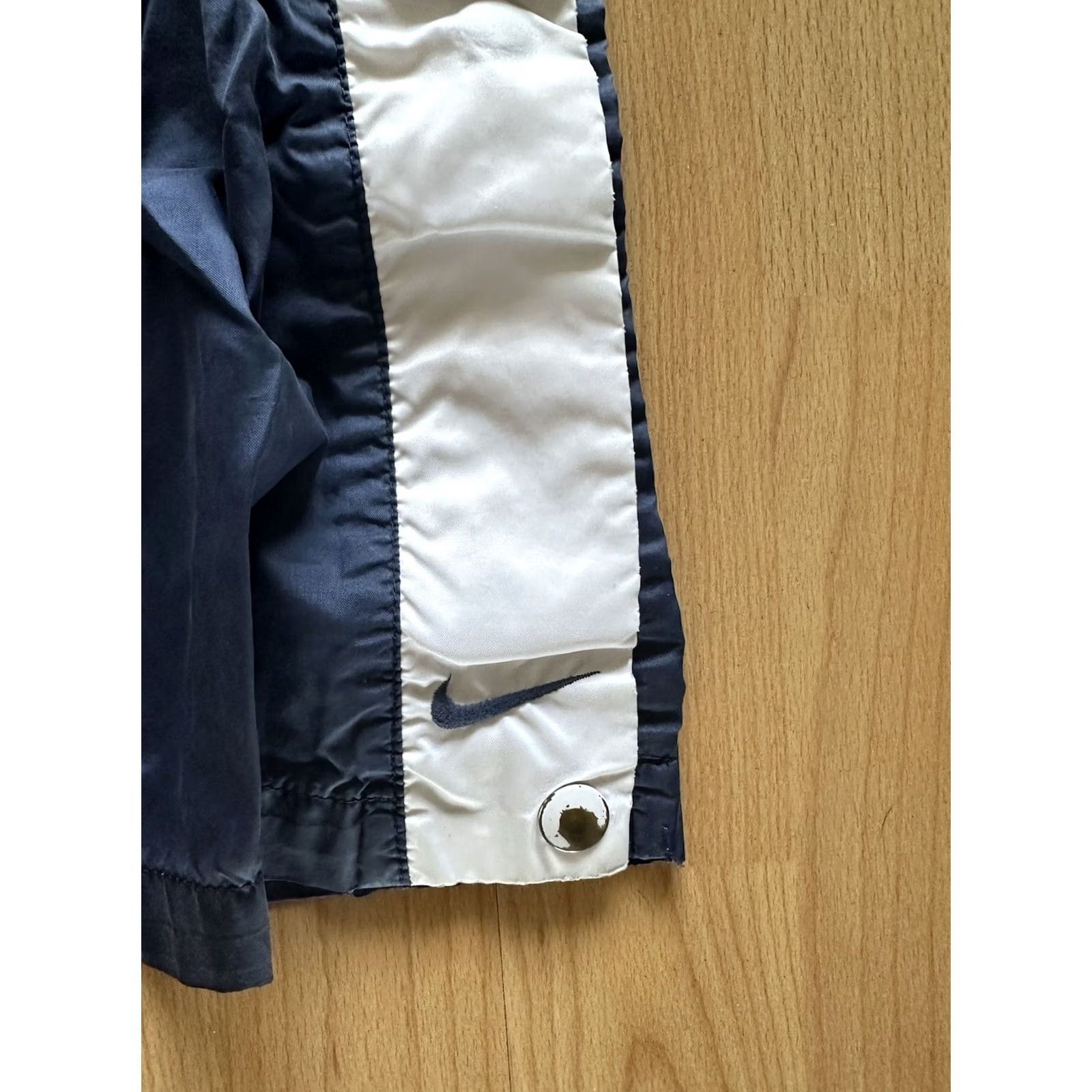 Nike VINTAGE Nike Windbreaker Size XL Blue White Black Tag Snap Breakaway RARE 90s Unisex Adults Size US XL / EU 56 / 4 - 2 Thumbnail