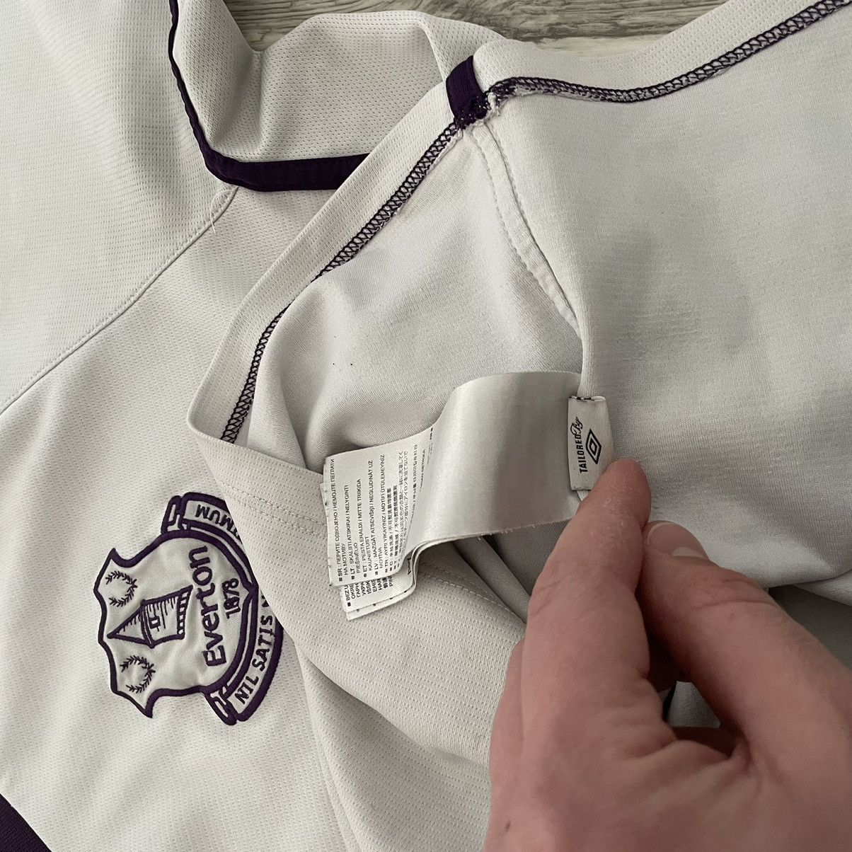 Umbro Match worn Umbro Everton Home Shirt Chang jersey tee Size US L / EU 52-54 / 3 - 9 Thumbnail