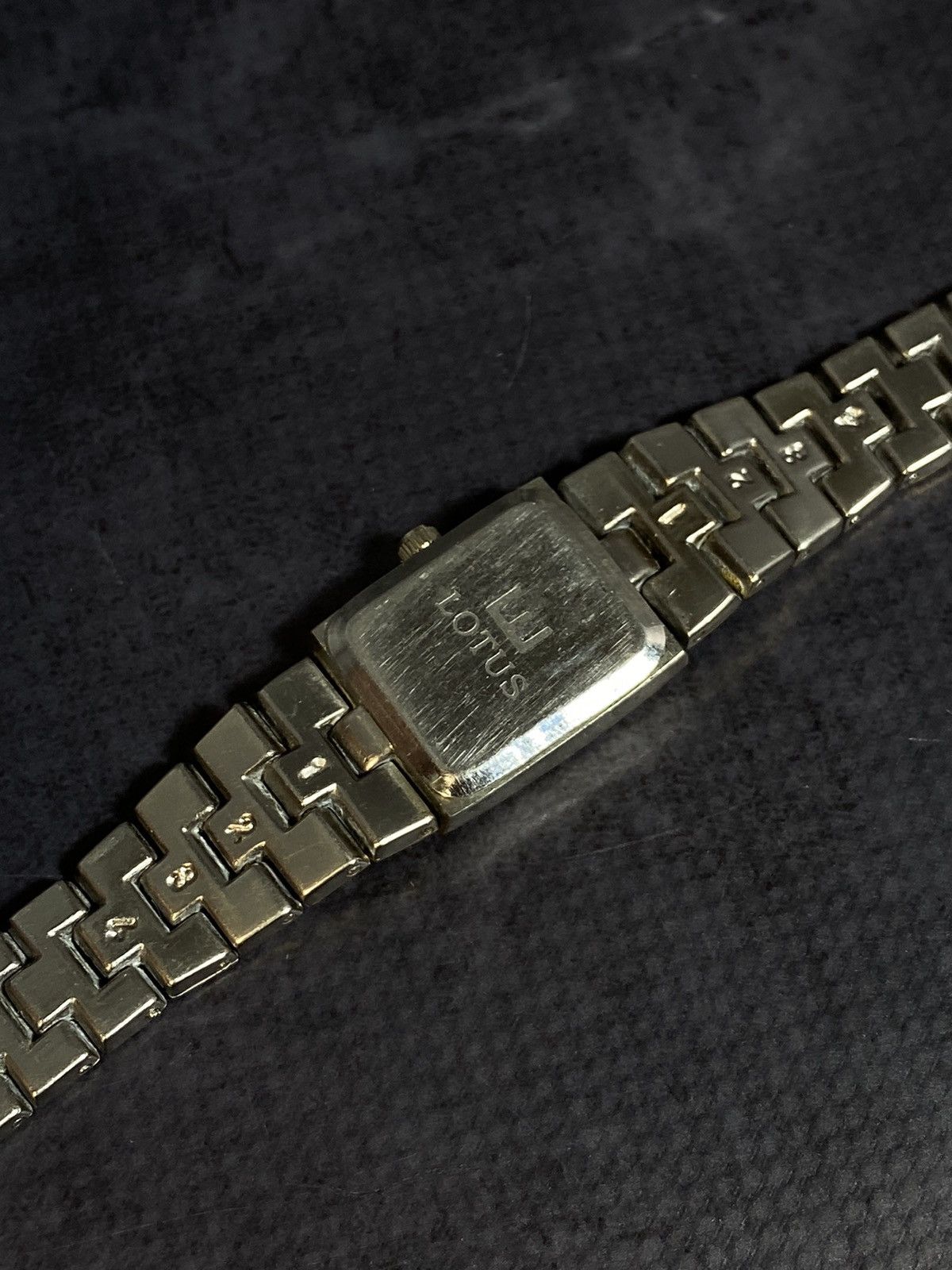 Vintage Vintage Lotus wristwatch, timeless design – Japanese brand Size ONE SIZE - 11 Thumbnail