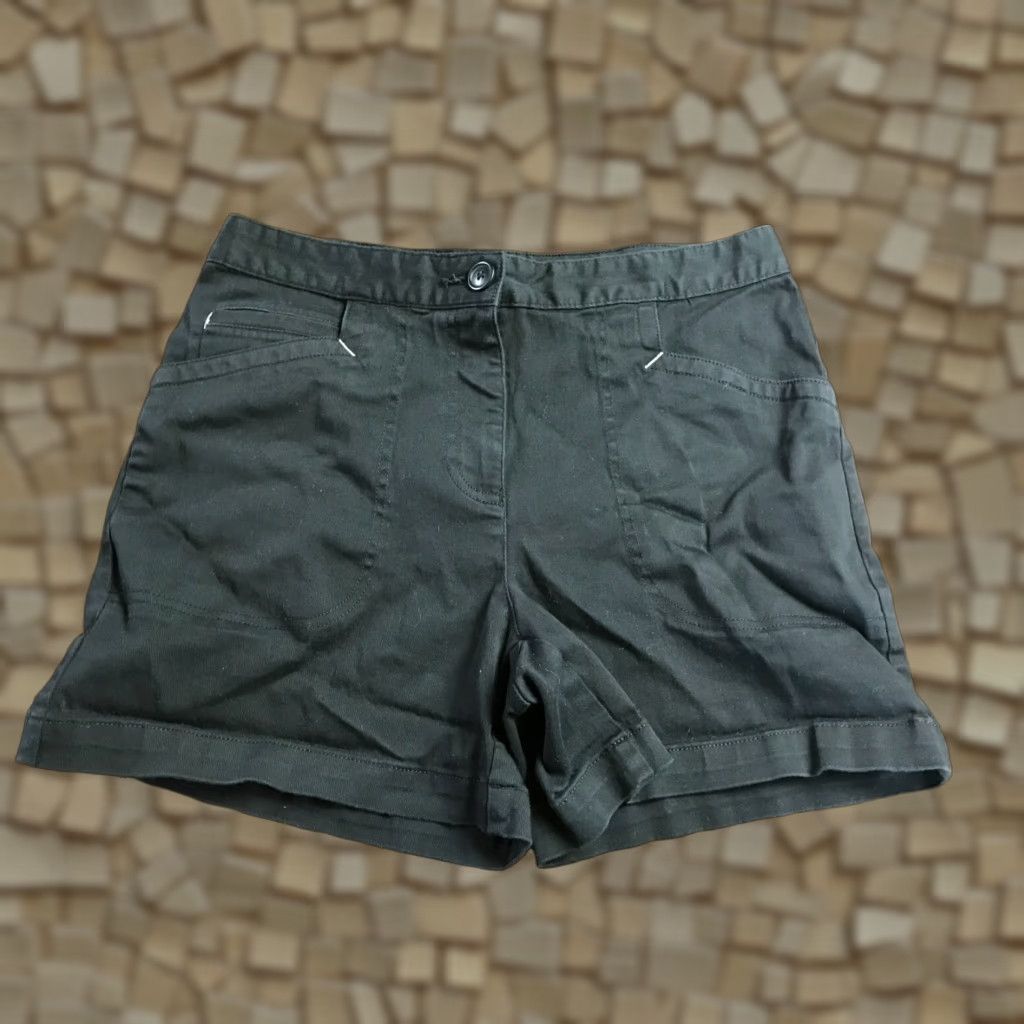 Vintage St. John's Bay Shorts Women's 8 Black Stretch Casual Pockets Denim Vintage No Size 30" / US 8 / IT 44 - 1 Thumbnail