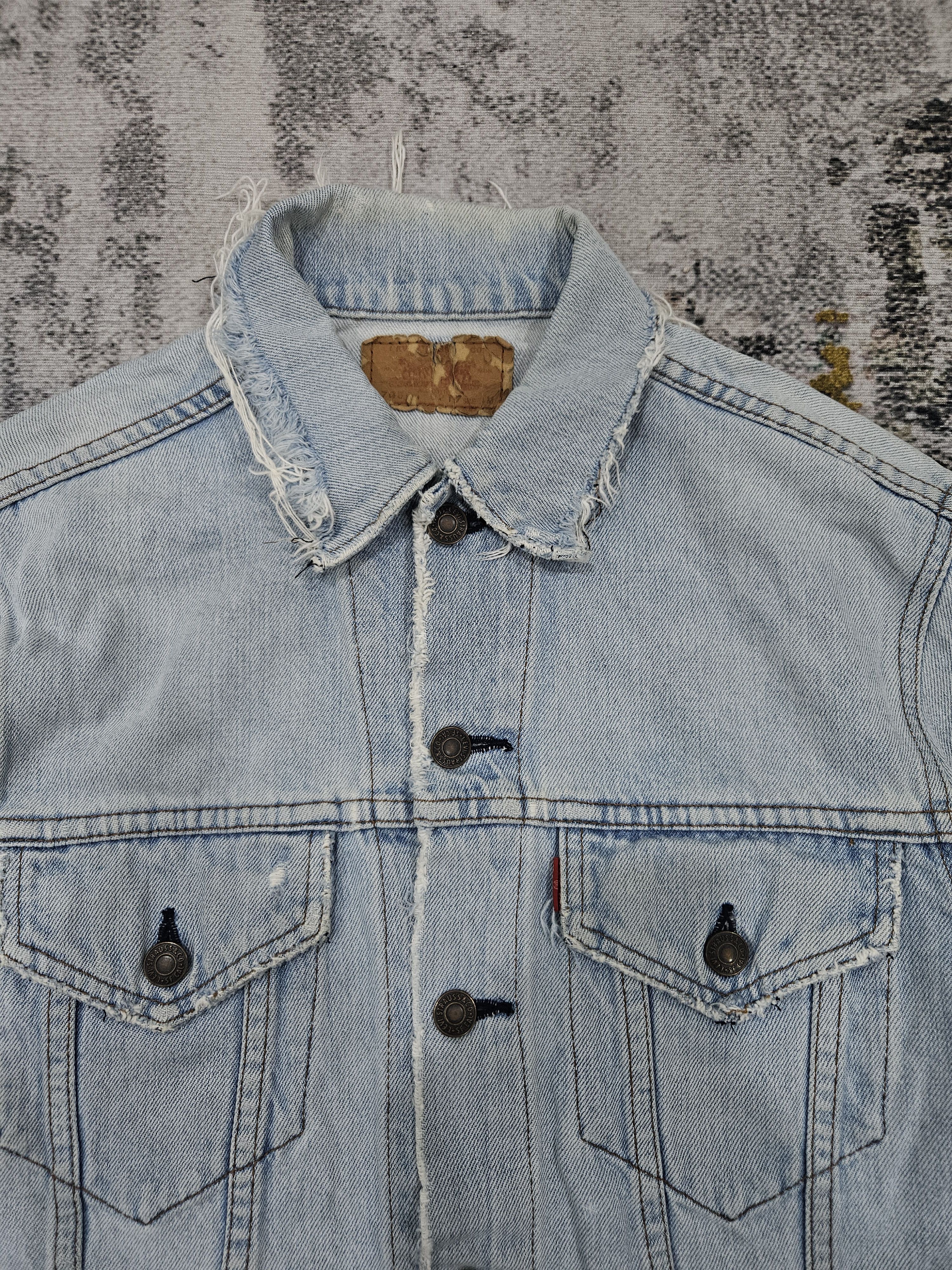 Levi's Vintage Style Levis Light Denim Trucker Jacket - Classic Fit Size US S / EU 44-46 / 1 - 8 Thumbnail